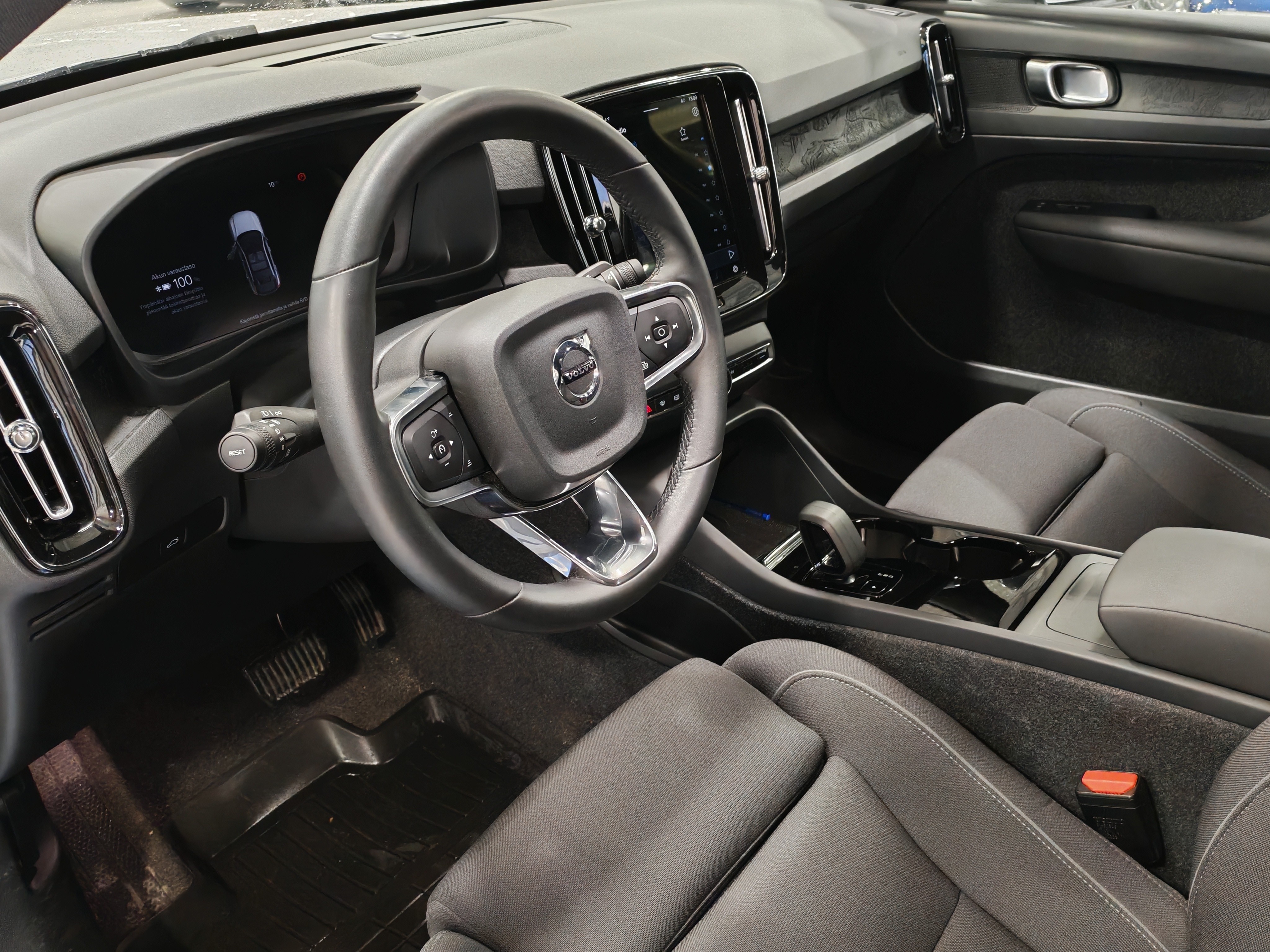 Volvo C40 RECHARGE SINGLE PLUS.