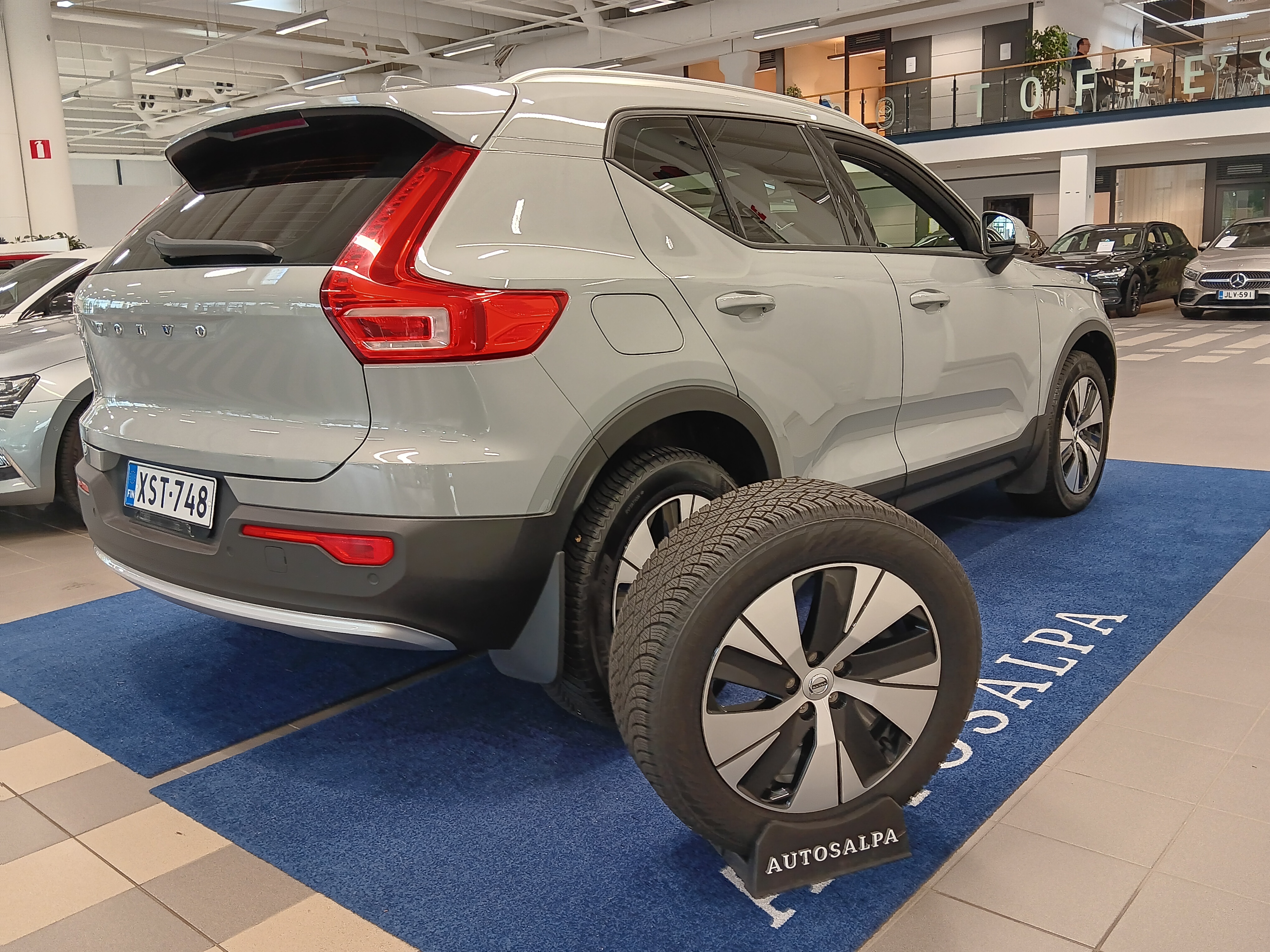 Volvo XC40 B3 MHEV Business Core DCT aut 2024, kuva 5/17