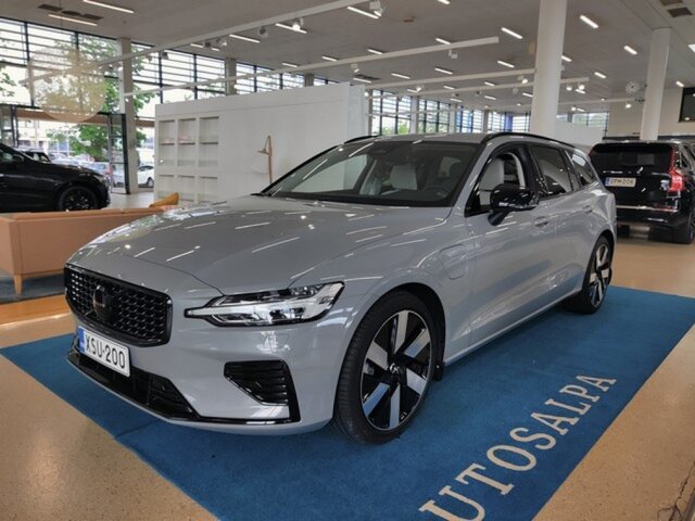 Volvo V60 T6 AWD LONG RANGE PLUS DARK AUT TAKUU 24KK/40TKM