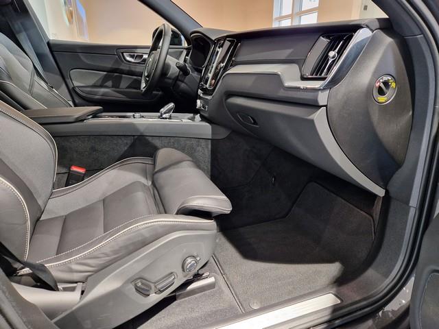 Volvo XC60 T8 AWD LONG RANGE HIGH PERFORMANCE ULTRA DARK AUT.