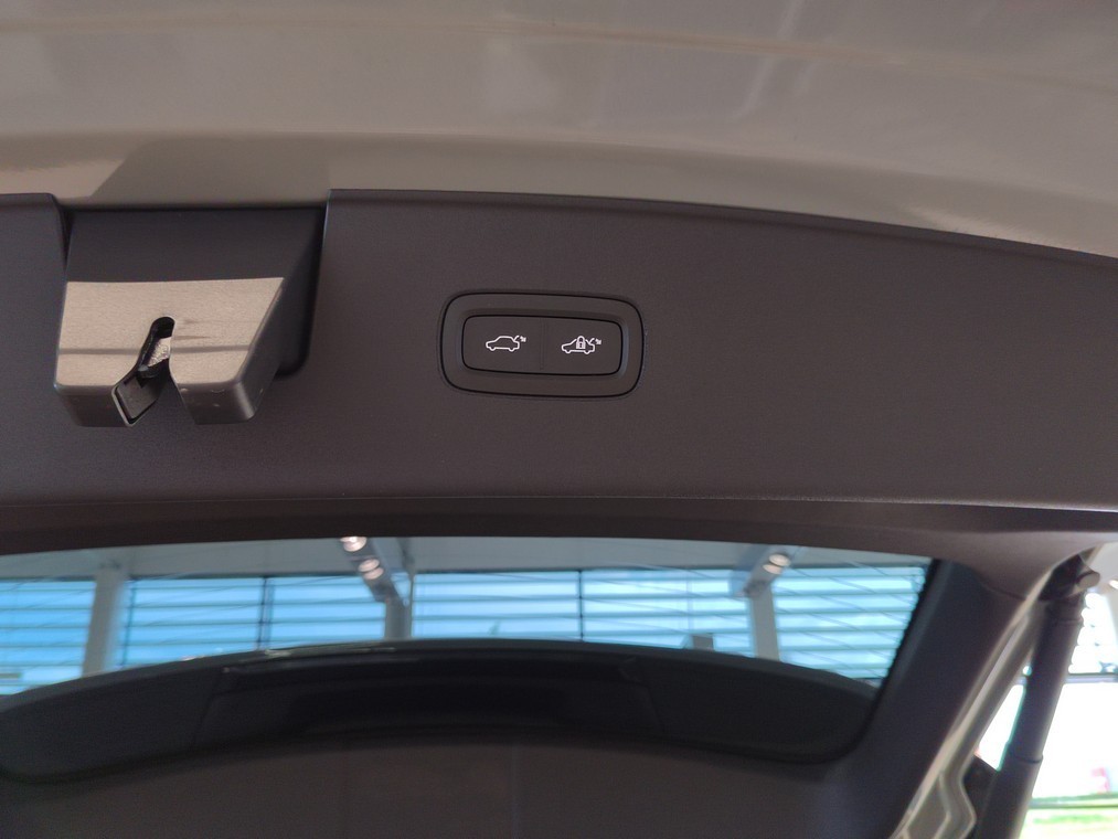 Volvo EX90 TWIN ULTRA.