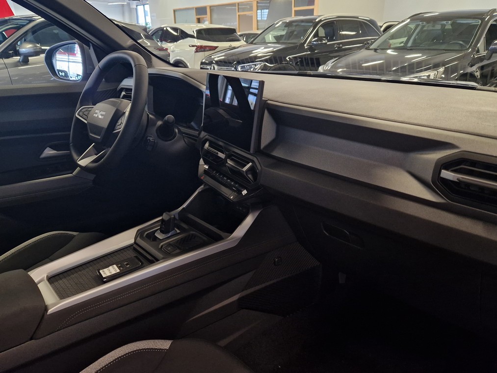 Dacia BIGSTER HYBRID 155 4X2 JOURNEY