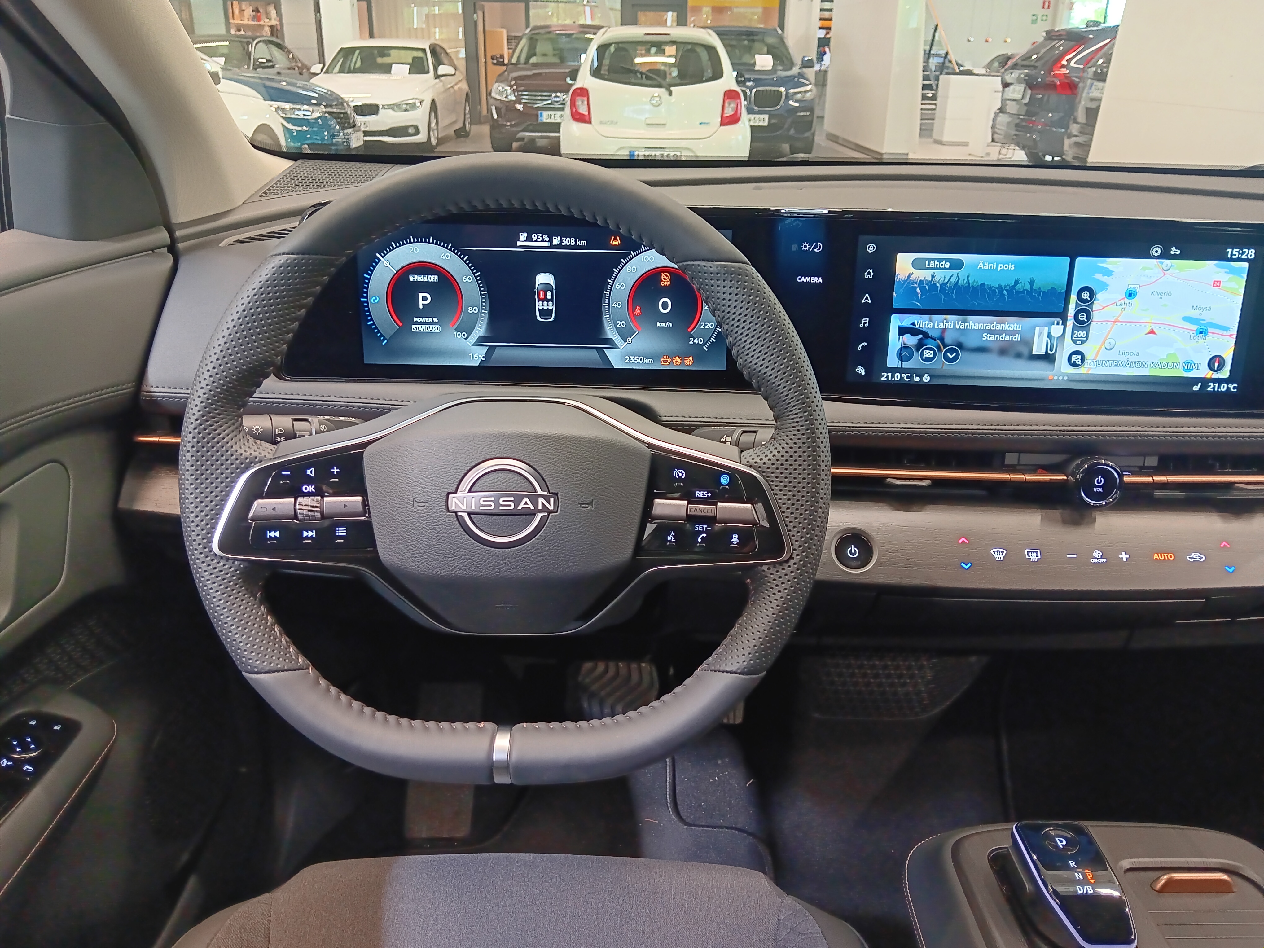 Nissan ARIYA 63KWH ADVANCE 2WD 22KW CHARGER.