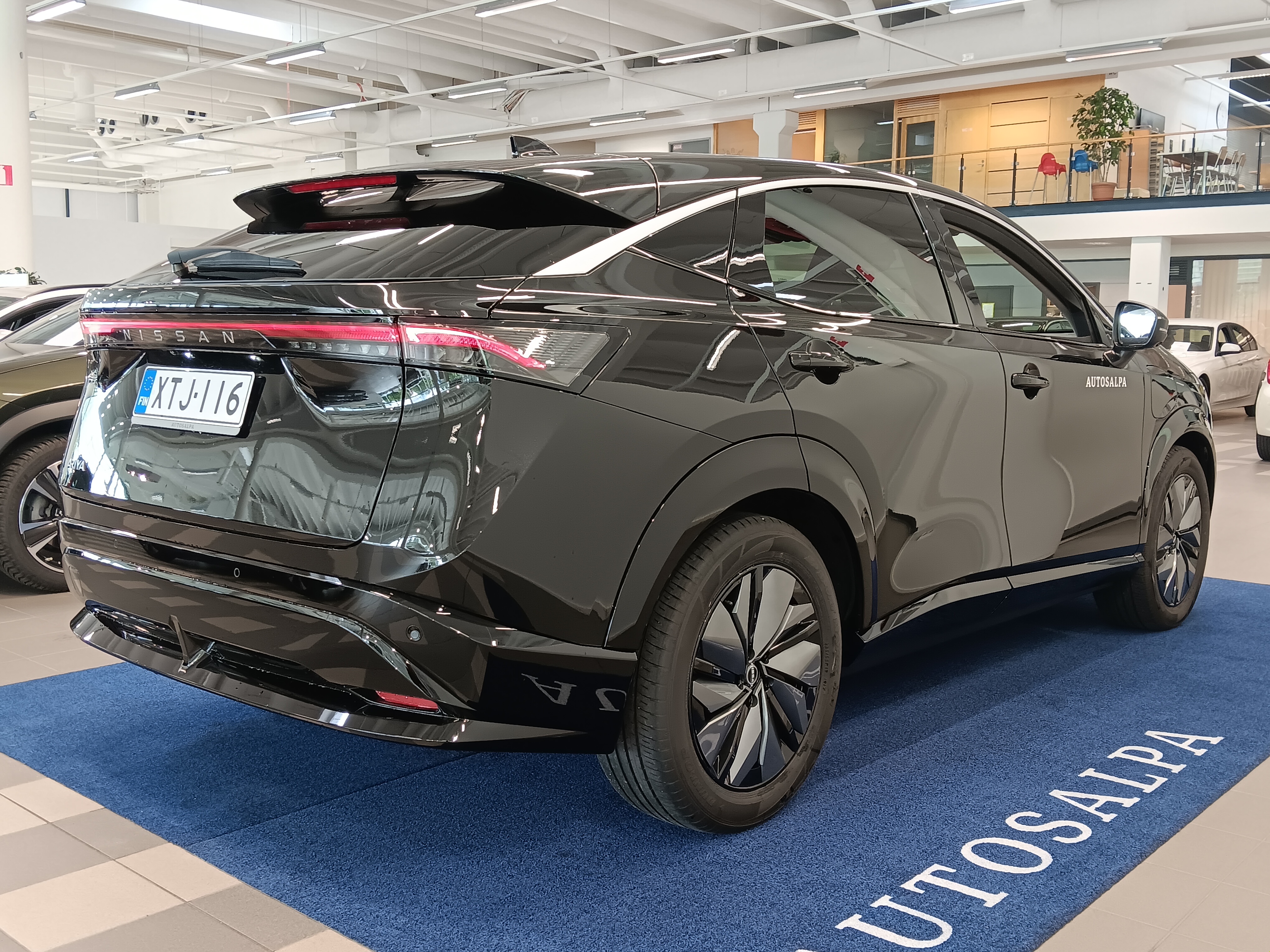 Nissan ARIYA 63KWH ADVANCE 2WD 22KW CHARGER.