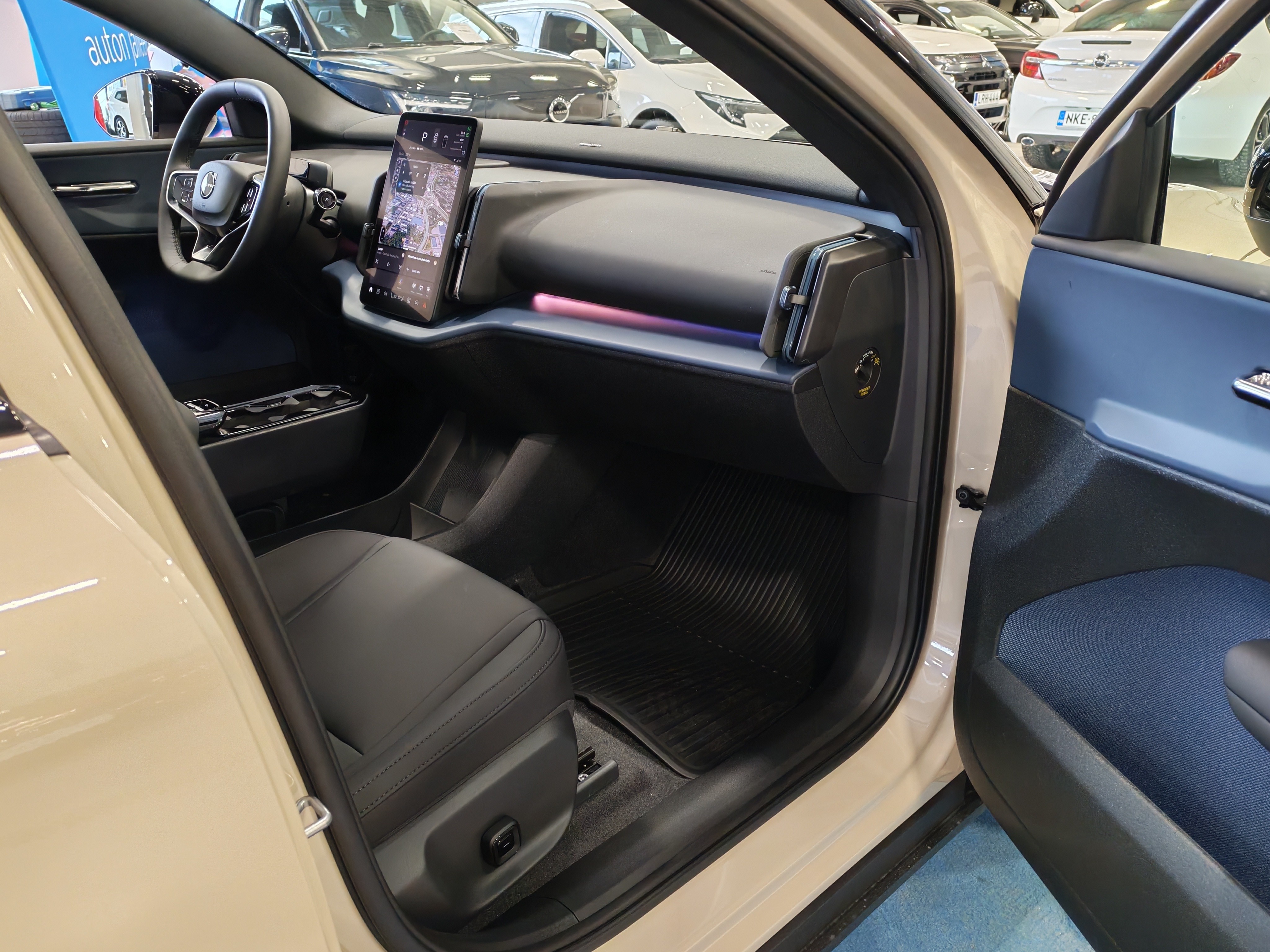 Volvo EX30 SINGLE EXTENDED RANGE ULTRA.