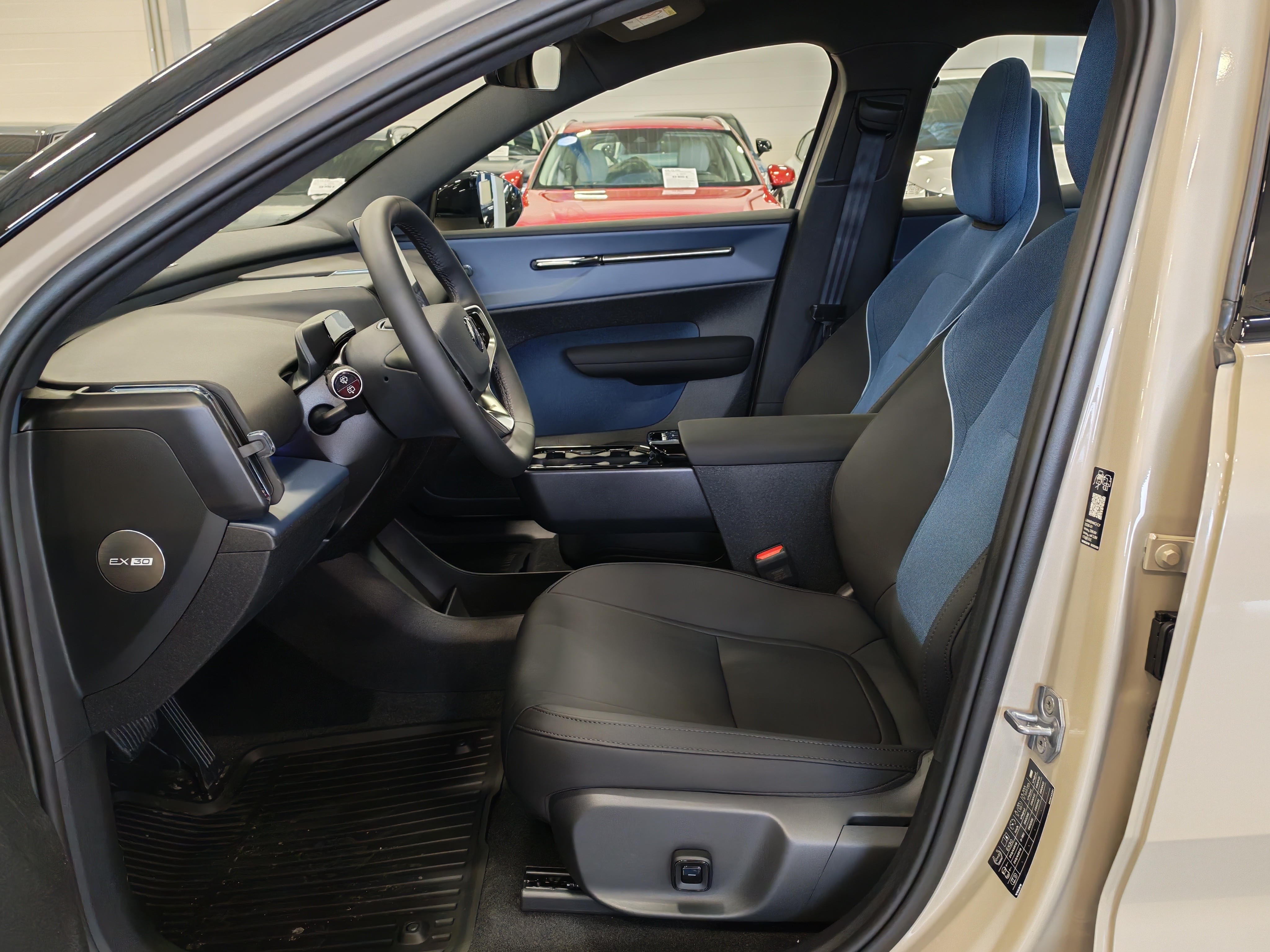 Volvo EX30 SINGLE EXTENDED RANGE ULTRA.