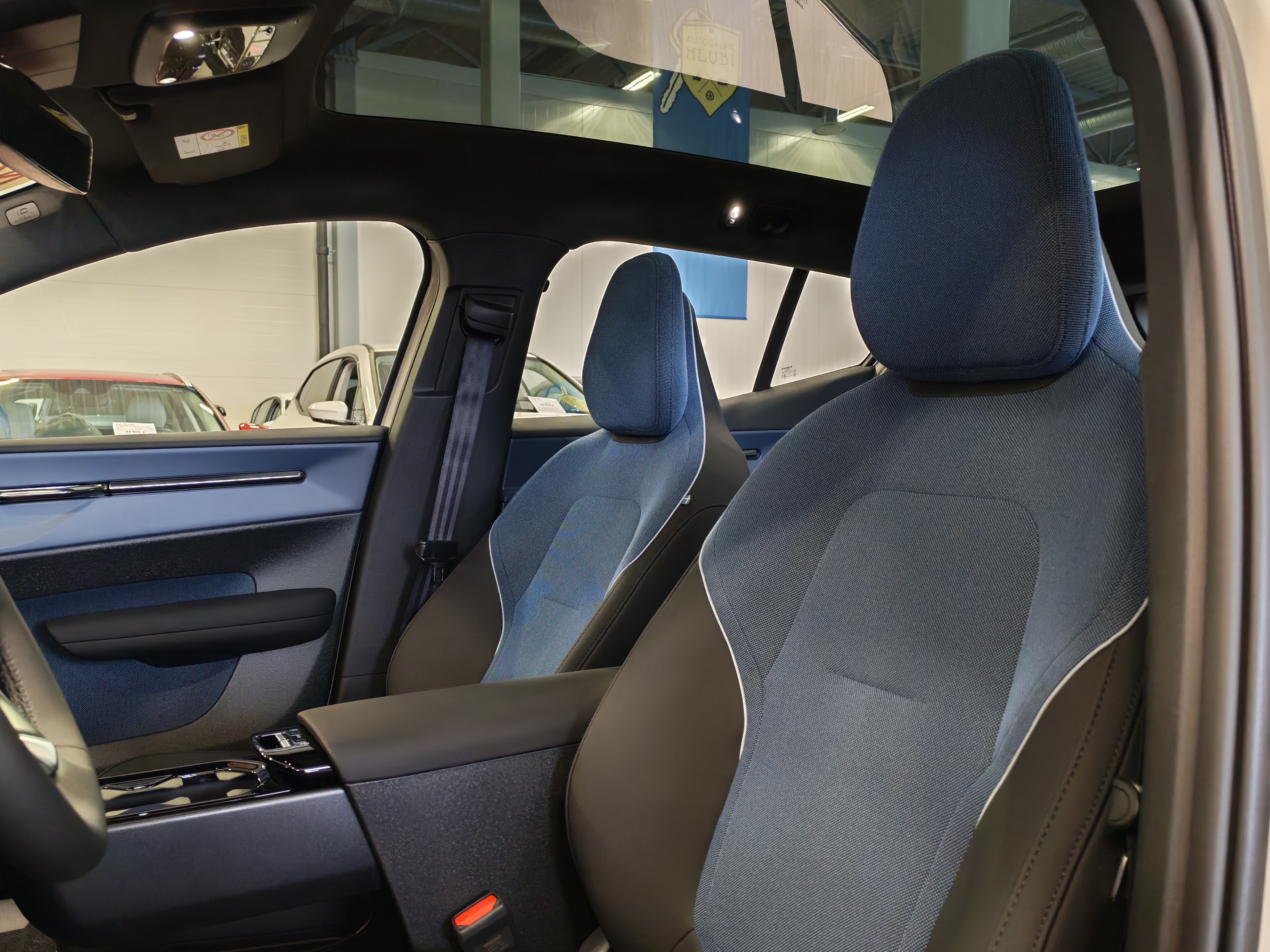 Volvo EX30 SINGLE EXTENDED RANGE ULTRA.