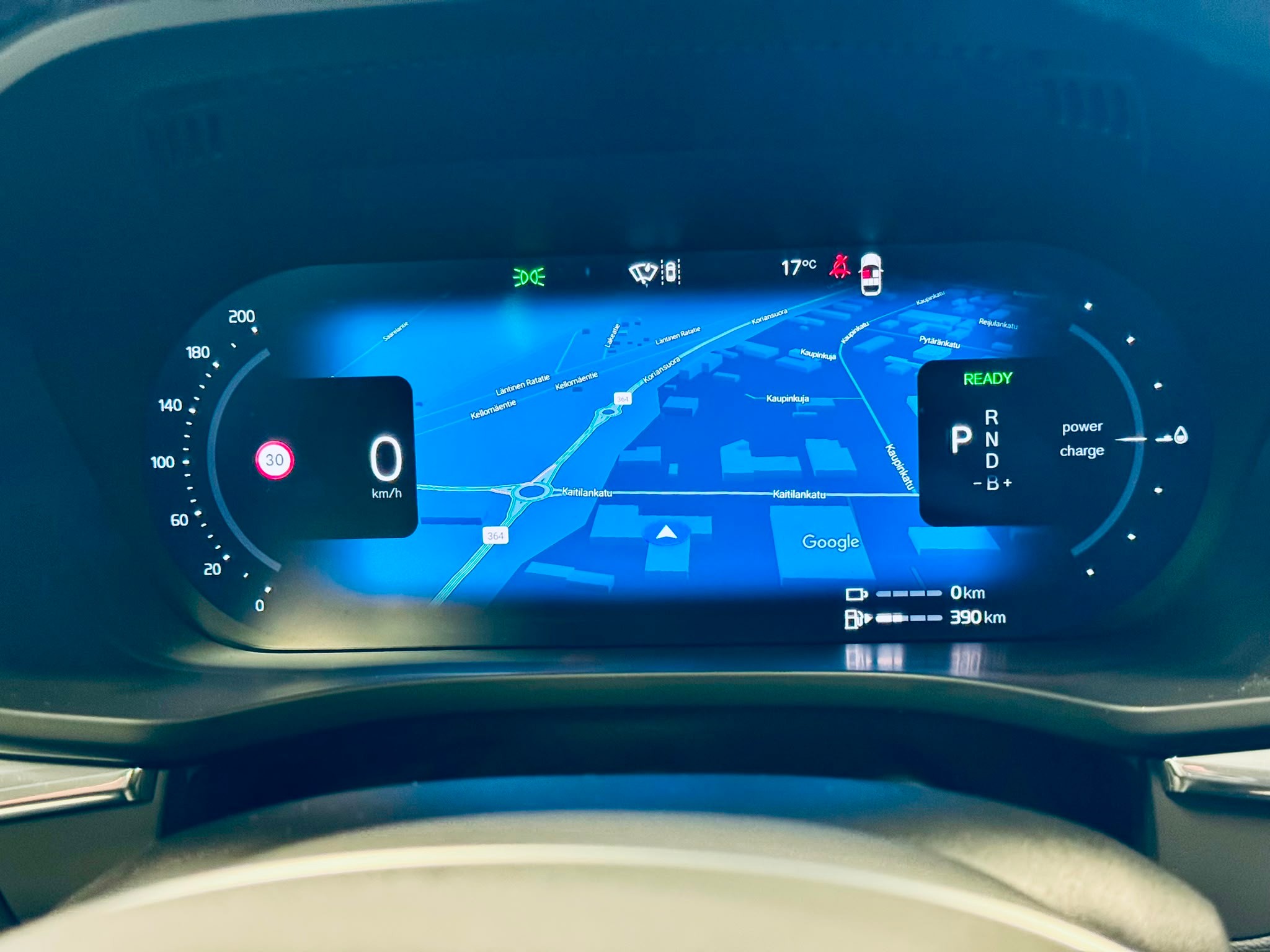 Volvo XC60 T8 AWD LONG RANGE HIGH PERFORMANCE ULTRA DARK.