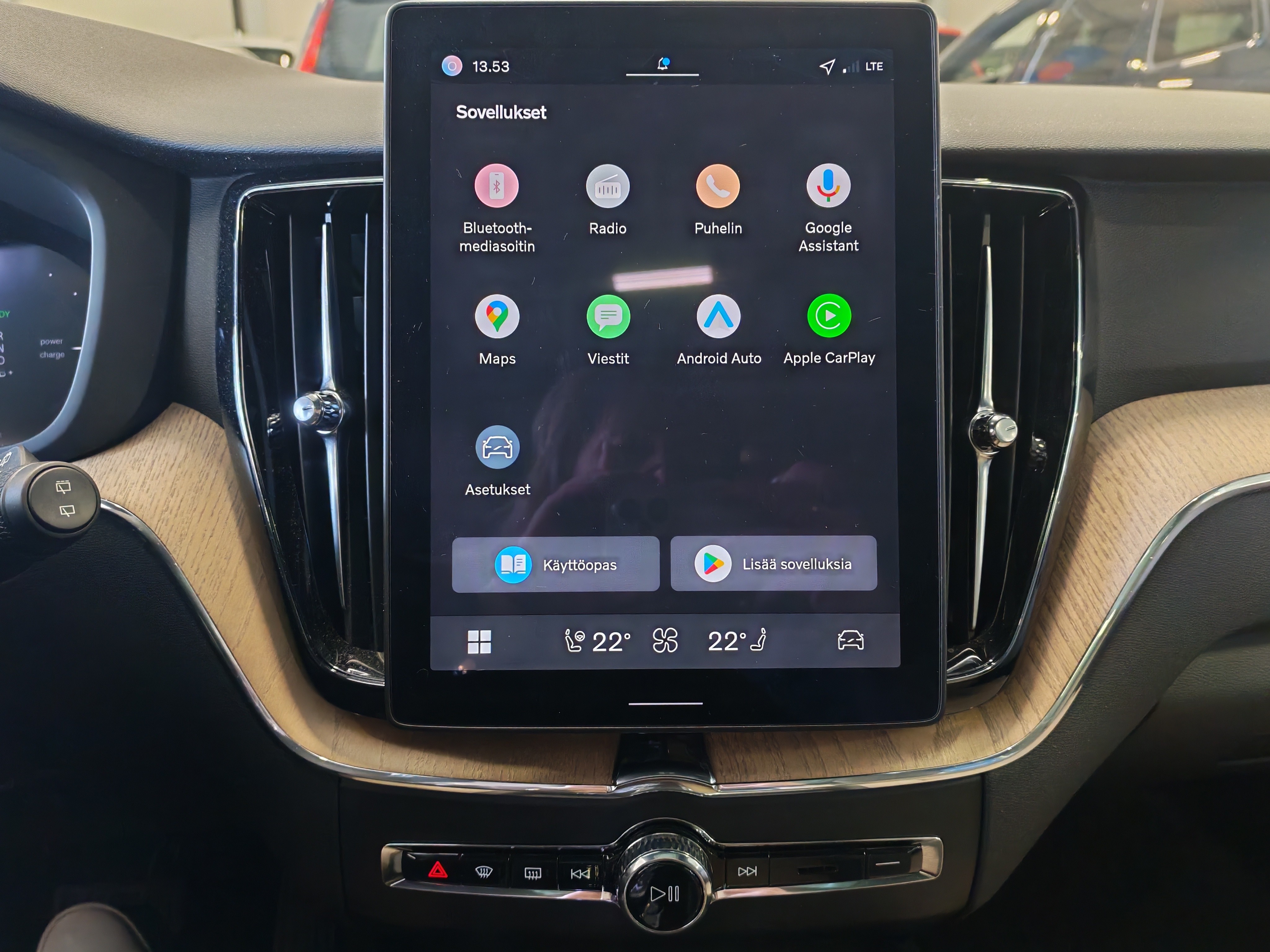 Volvo XC60 T6 AWD LONG RANGE PLUS DARK TAKUU 24KK/40TKM