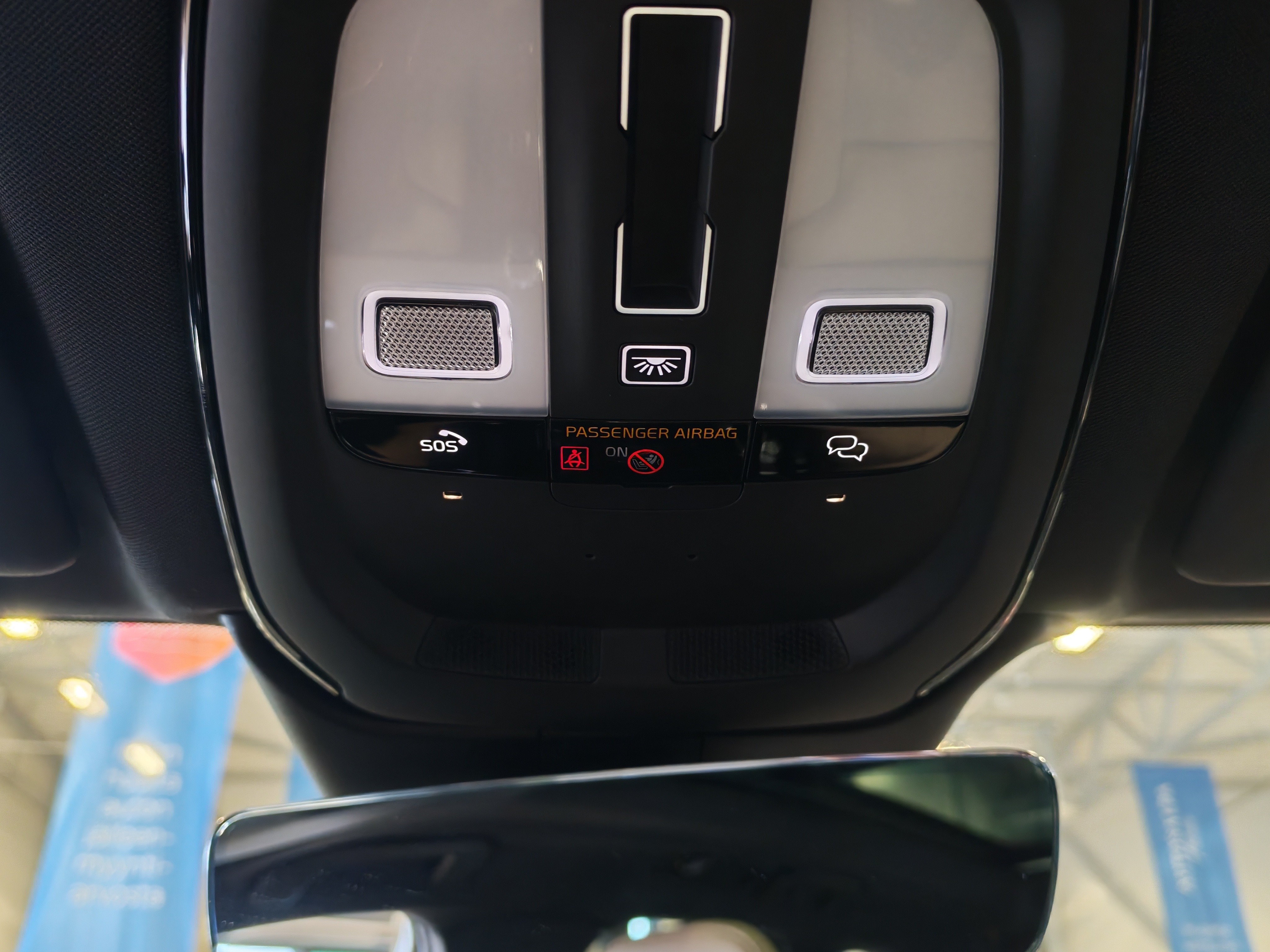 Volvo XC60 T6 AWD LONG RANGE PLUS DARK TAKUU 24KK/40TKM