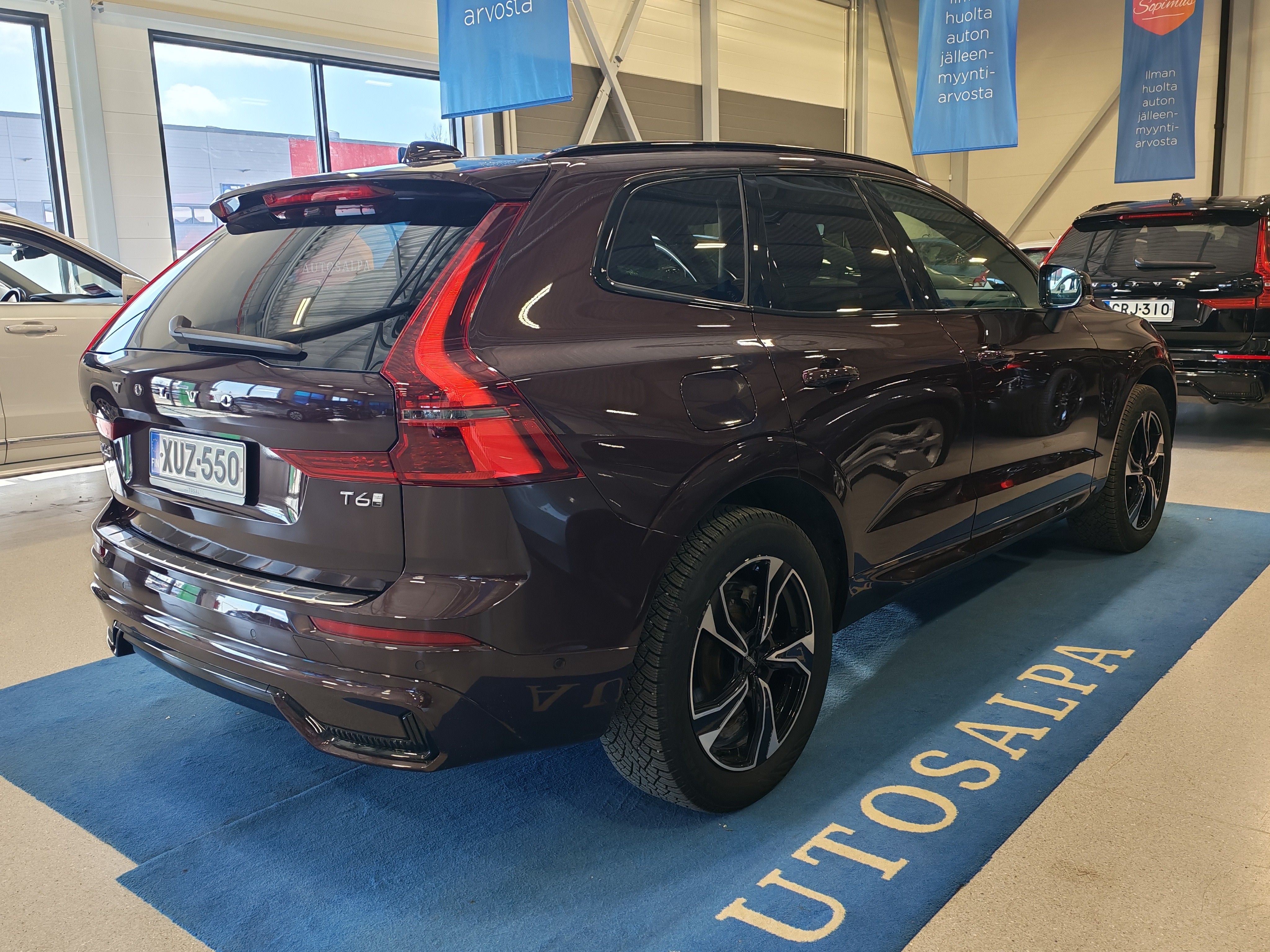 Volvo XC60 T6 AWD LONG RANGE PLUS DARK TAKUU 24KK/40TKM
