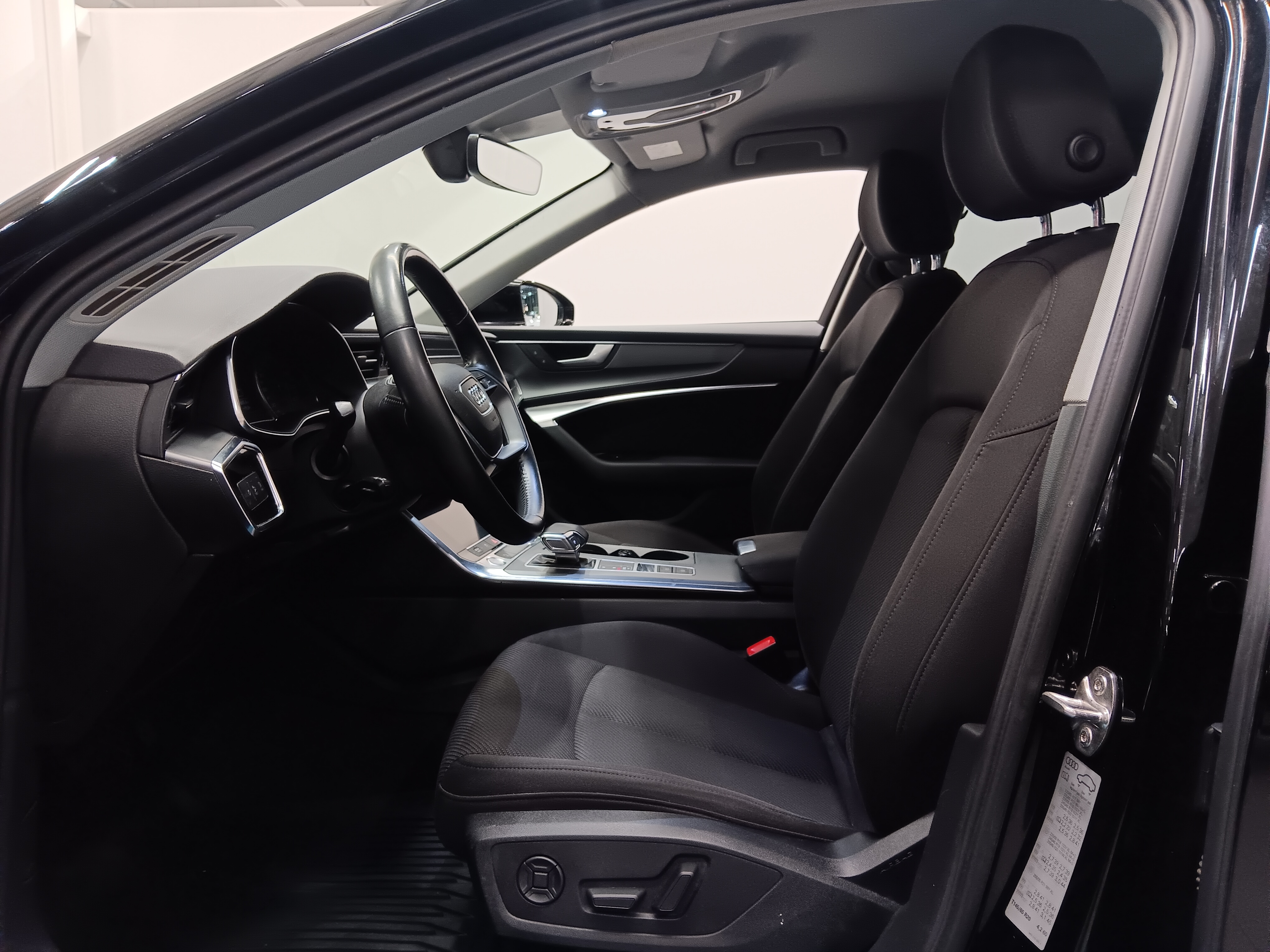 Audi A6 SEDAN BUSINESS LAUNCH EDITION 40 TDI MHEV S TRONIC