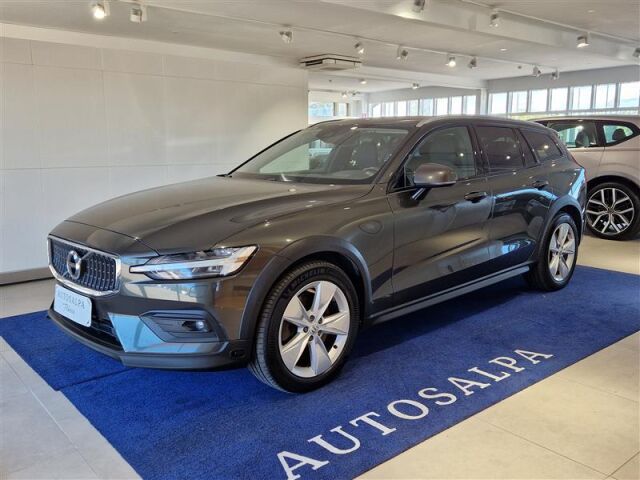 volvo V60 CROSS COUNTRY D4 AWD BUSINESS AUT.TAKUU 12KK/20TKM