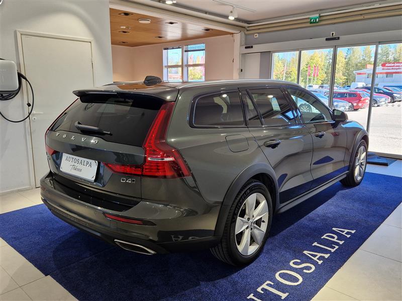 Volvo V60 Cross Country 2019, kuva 4/27
