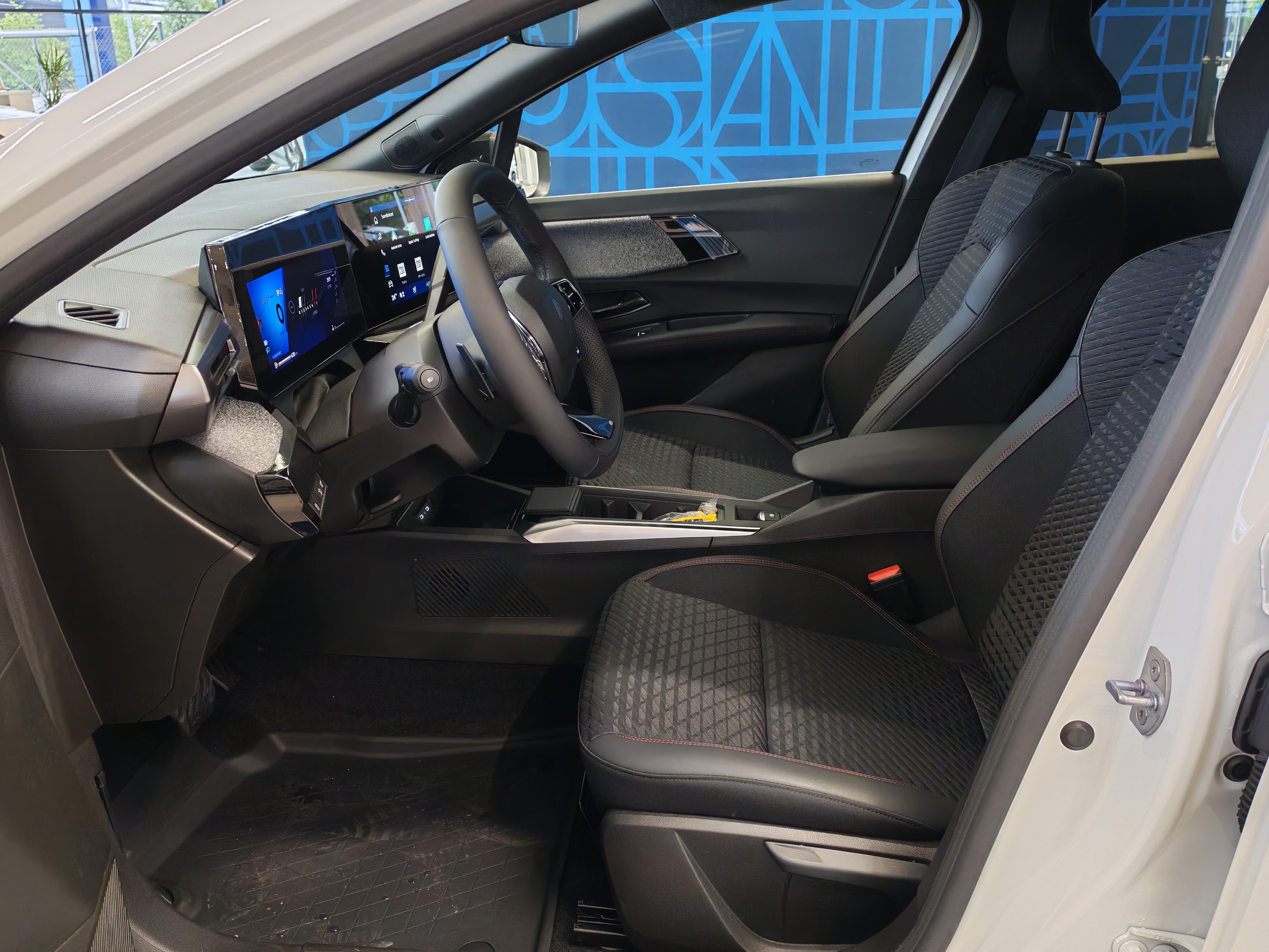 Renault CLIO TCE 115 EDC TECHNO.