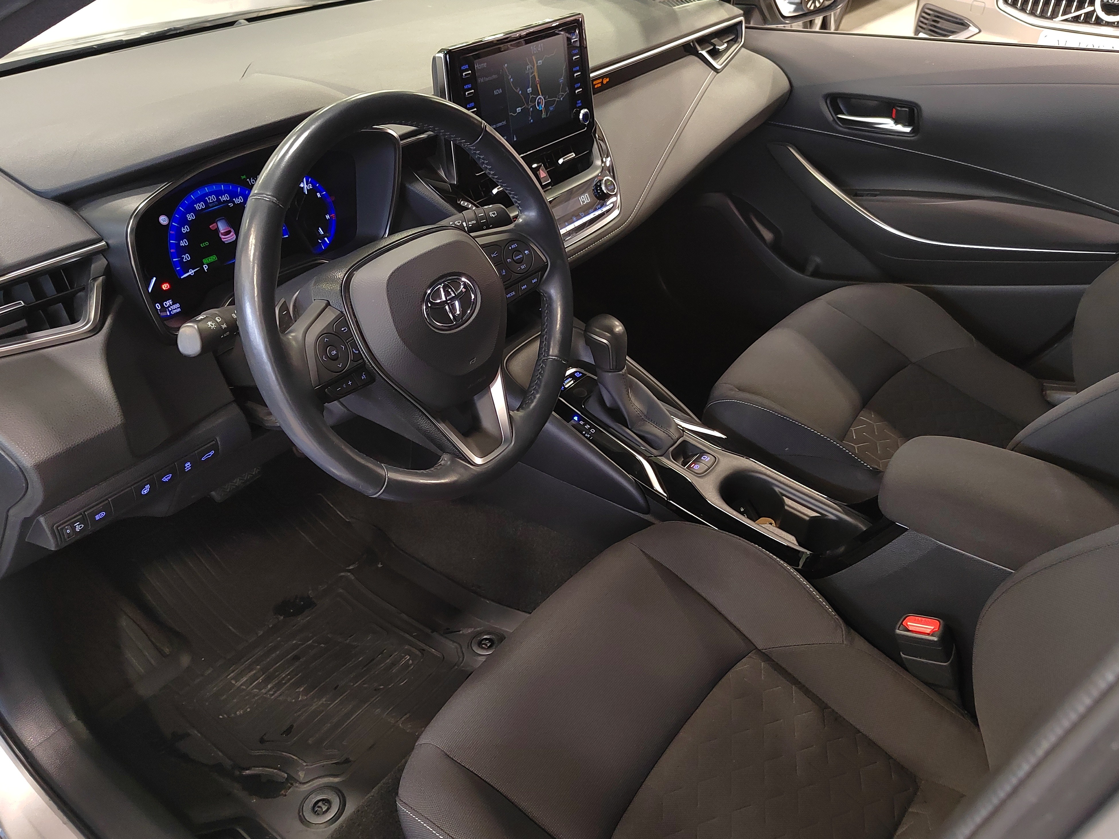 Toyota COROLLA TOURING SPORTS 2,0 HYBRID ACTIVE EDITION