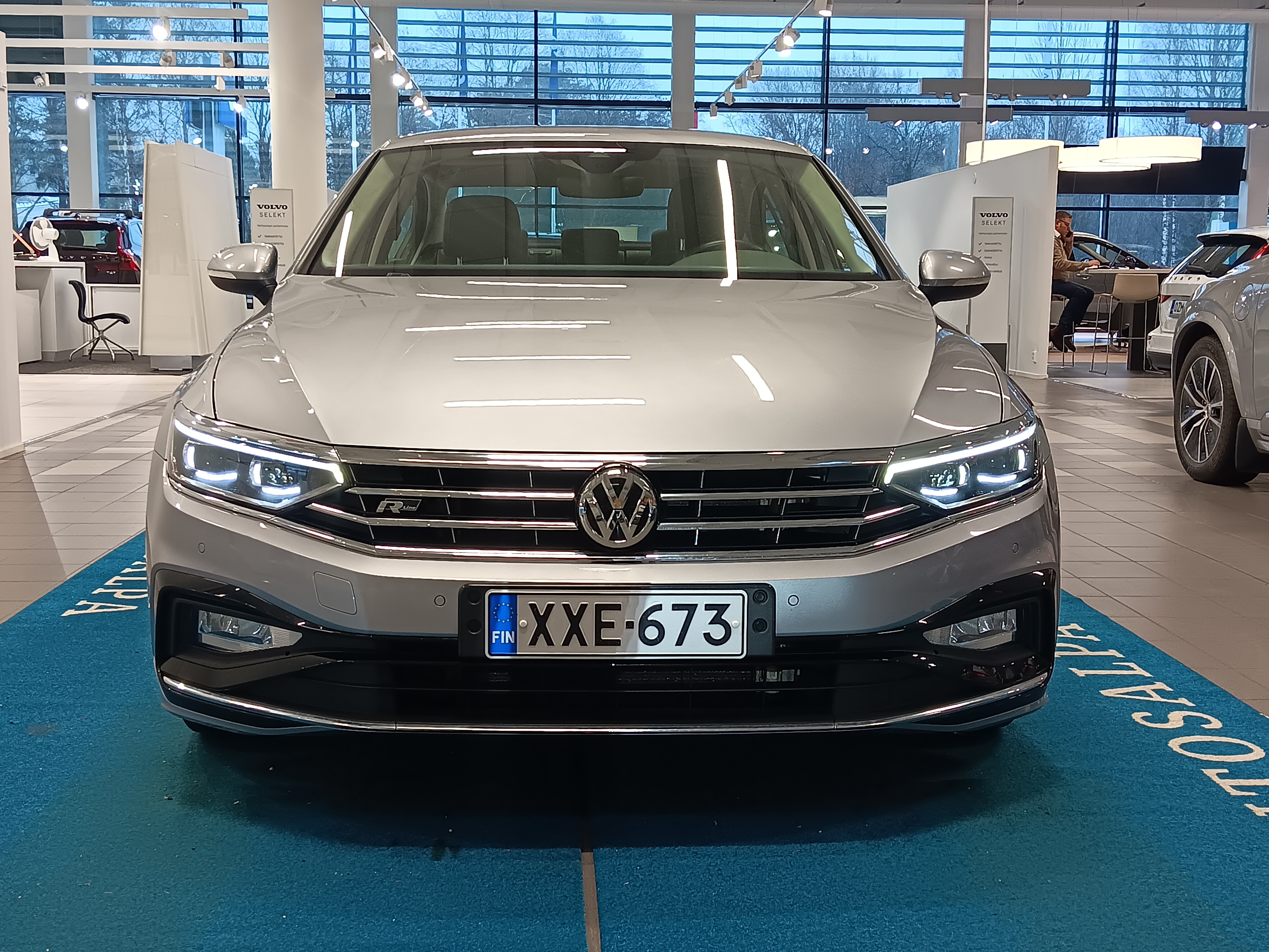 Volkswagen PASSAT SEDAN R-LINE 1,5 TSI EVO 110 KW DSG-AUTOMAATTI