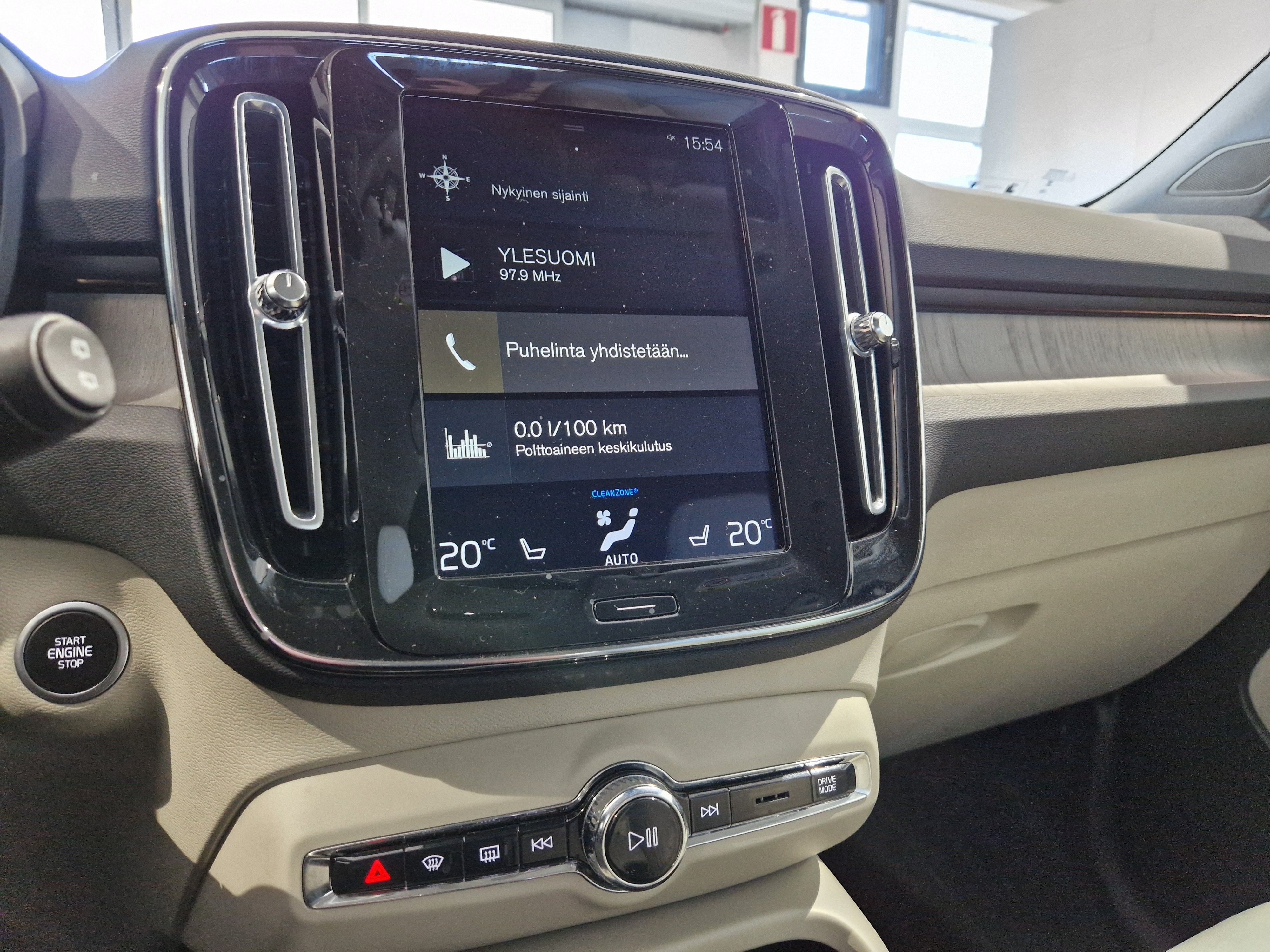 Volvo XC40 T5 TWE BUSINESS INSCRIPTION TAKUU 24KK/40TKM