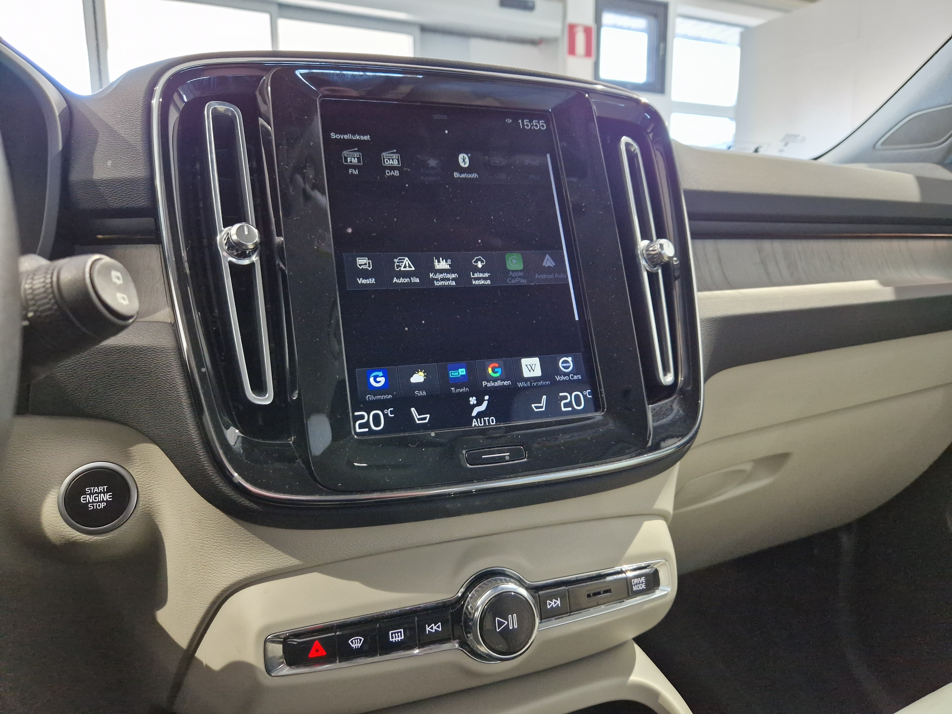 Volvo XC40 T5 TWE BUSINESS INSCRIPTION TAKUU 24KK/40TKM
