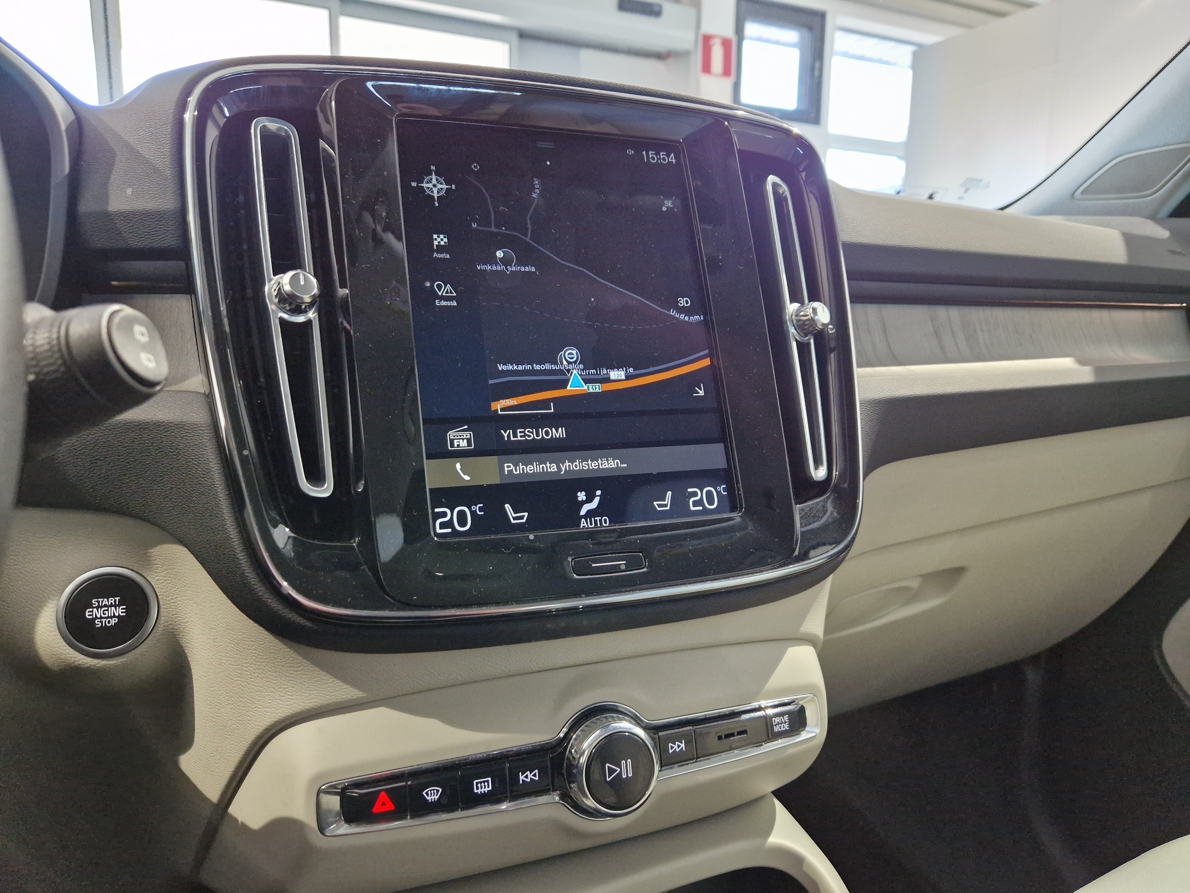 Volvo XC40 T5 TWE BUSINESS INSCRIPTION TAKUU 24KK/40TKM