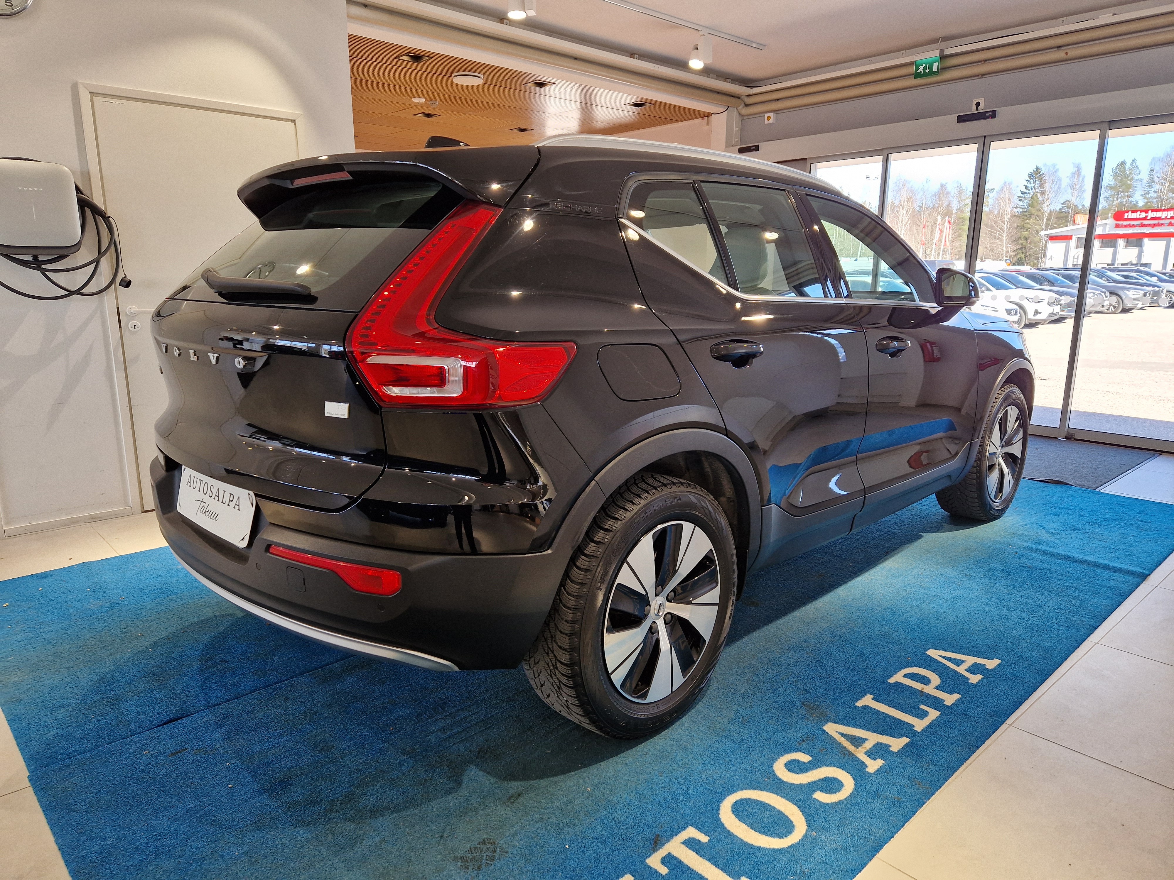 Volvo XC40 T5 TWE BUSINESS INSCRIPTION TAKUU 24KK/40TKM