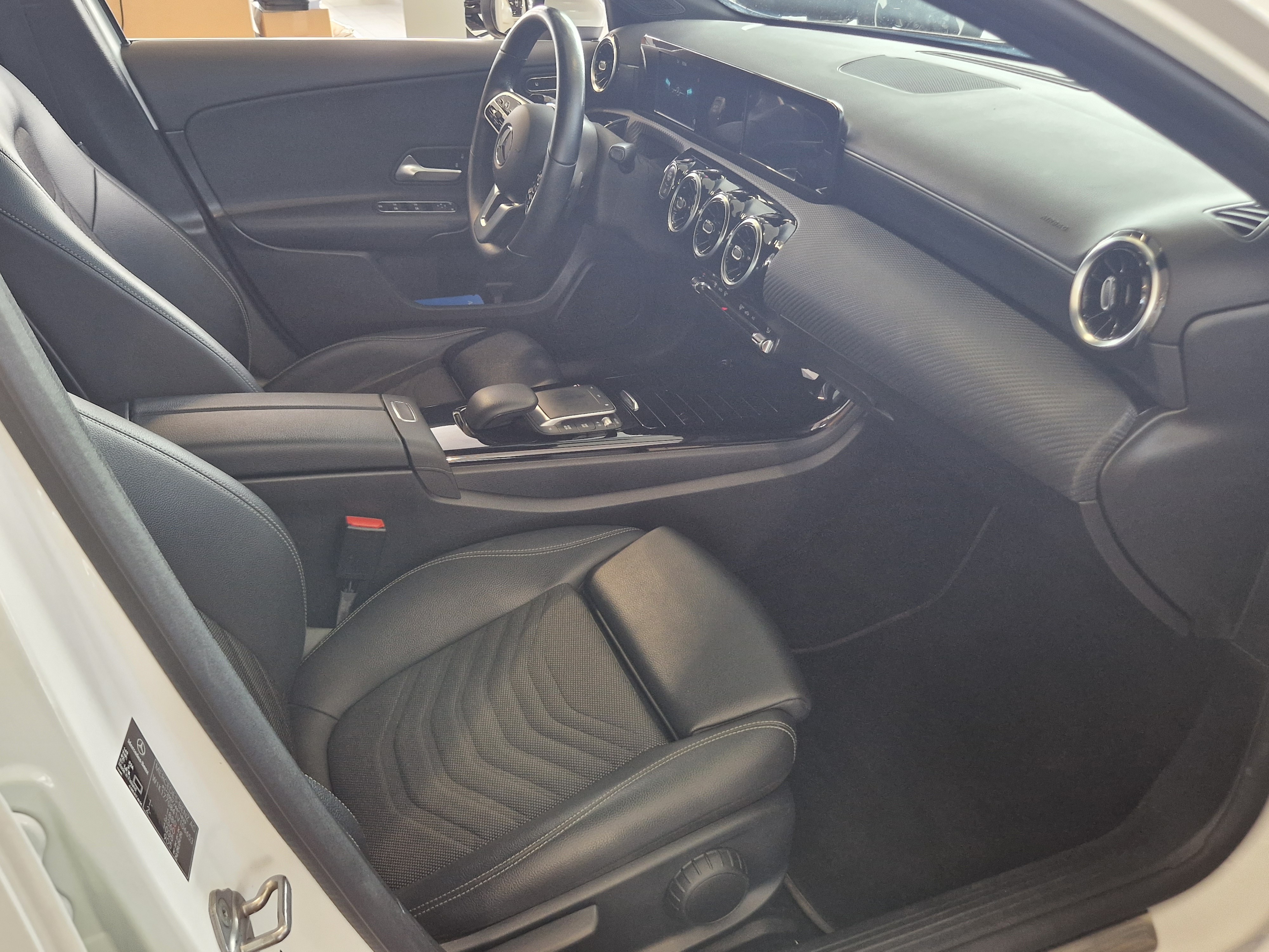 Mercedes-benz A 180 A BUSINESS STYLE TAKUU 12KK/20TKM