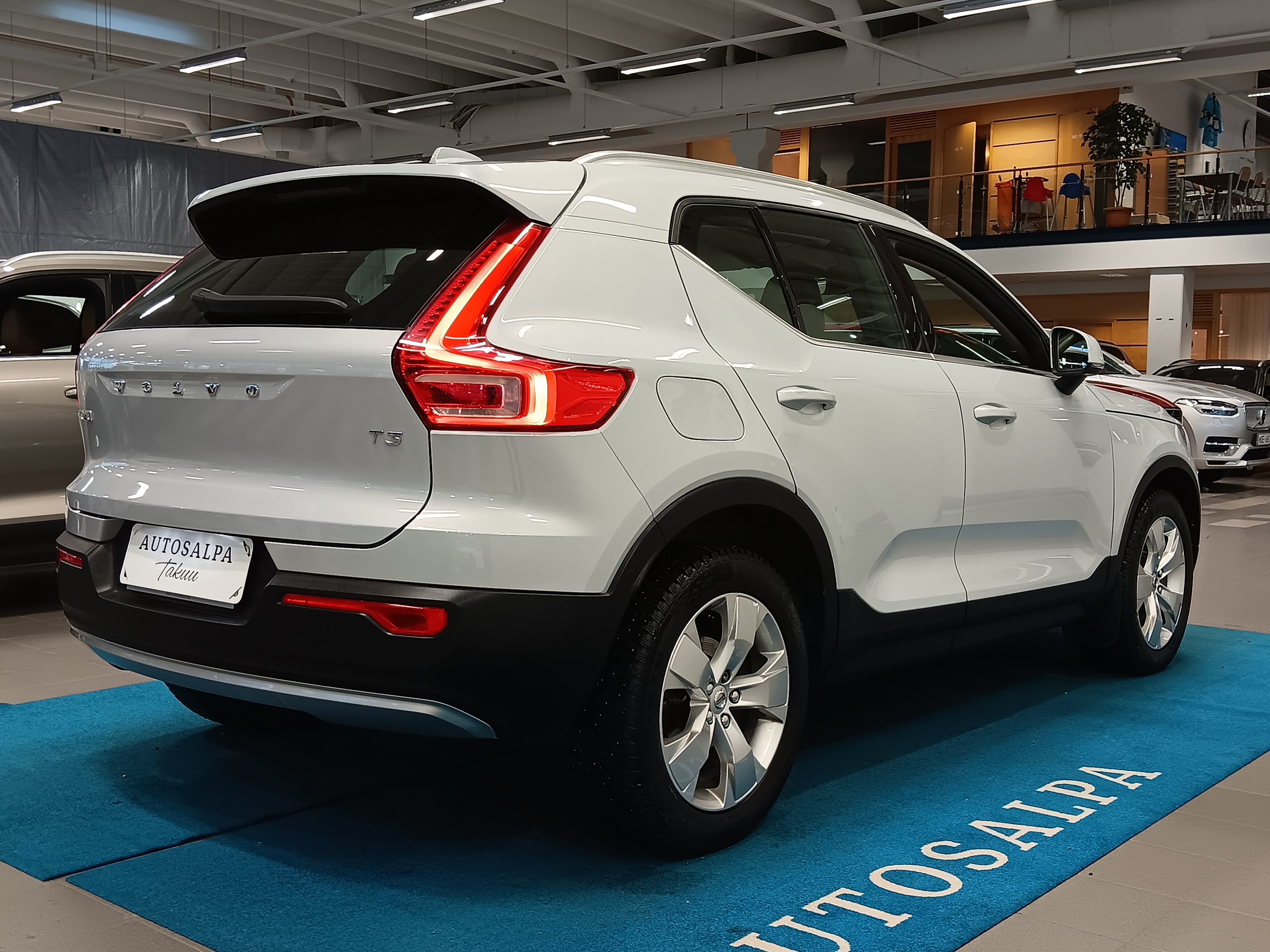 Volvo XC40 T3  INSCRIPTION AUT TAKUU 24KK/40TKM