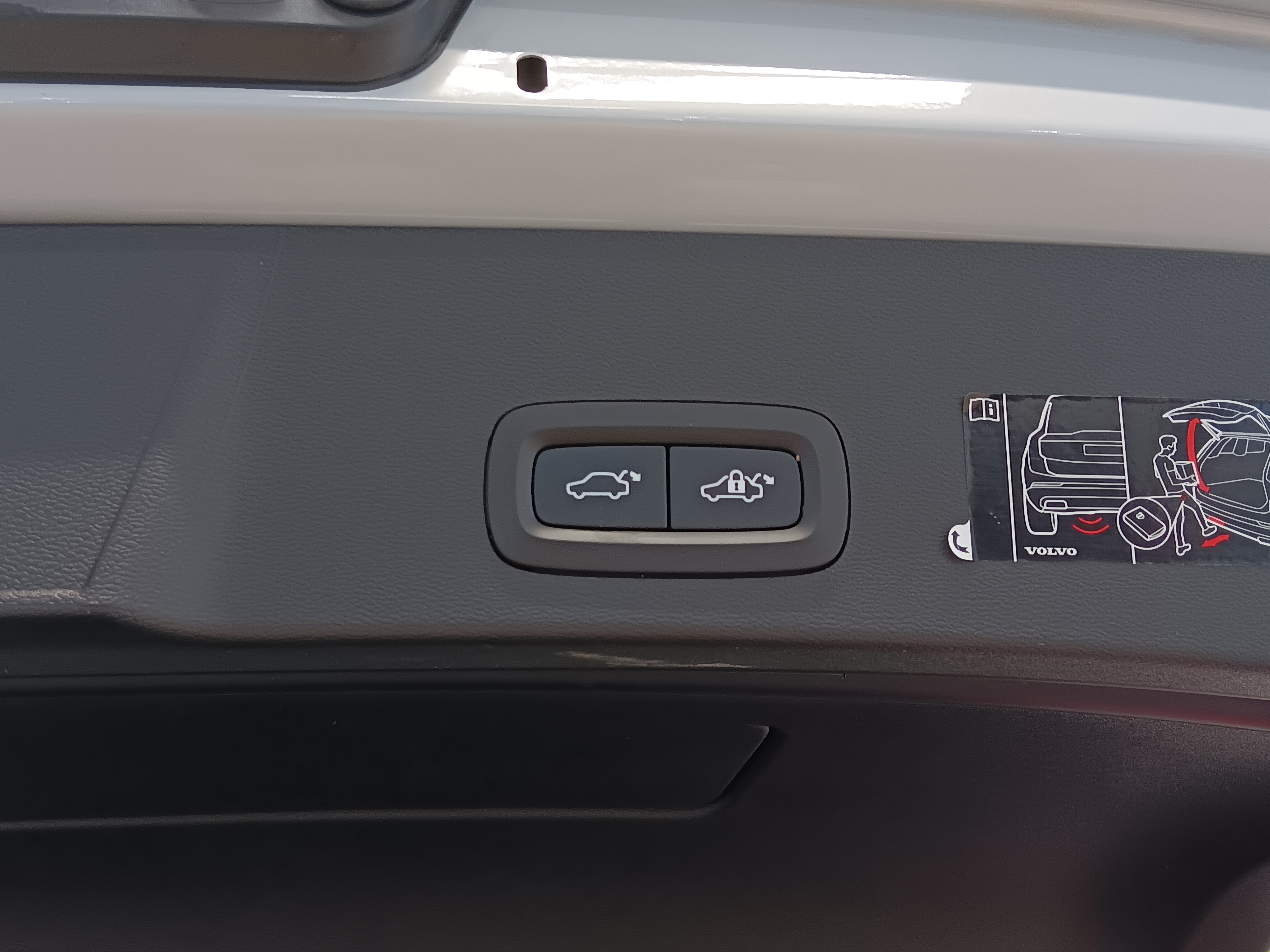 Volvo XC40 T3  INSCRIPTION AUT TAKUU 24KK/40TKM