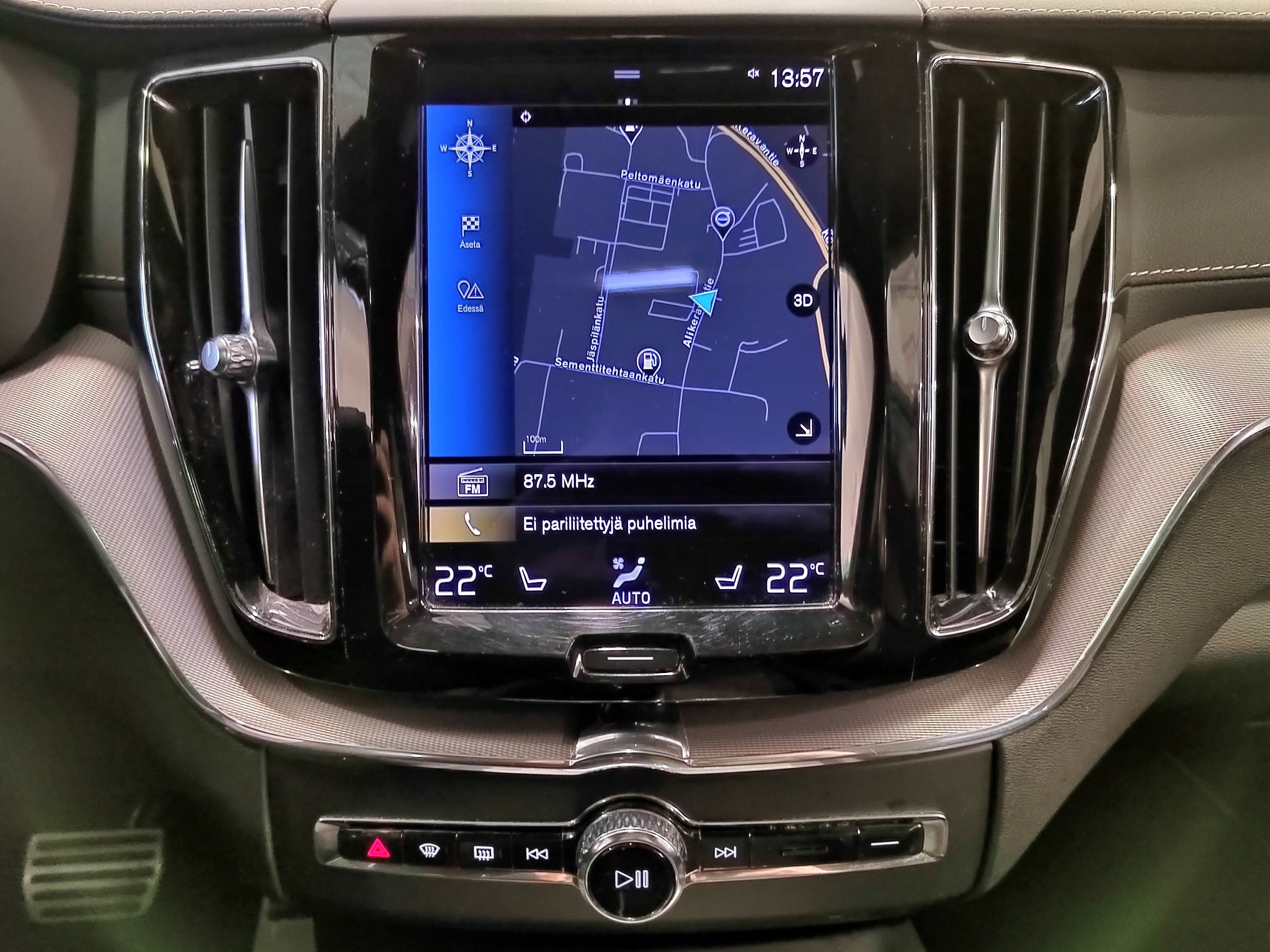 Volvo XC60 T6 TWE AWD R-DESIGN TAKUU 12KK/20TKM