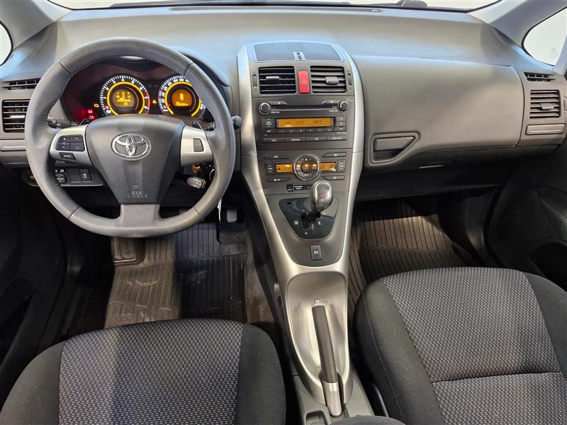 Toyota AURIS 1,6 VALVEMATIC LINEA SOL 5OV MULTIMODE