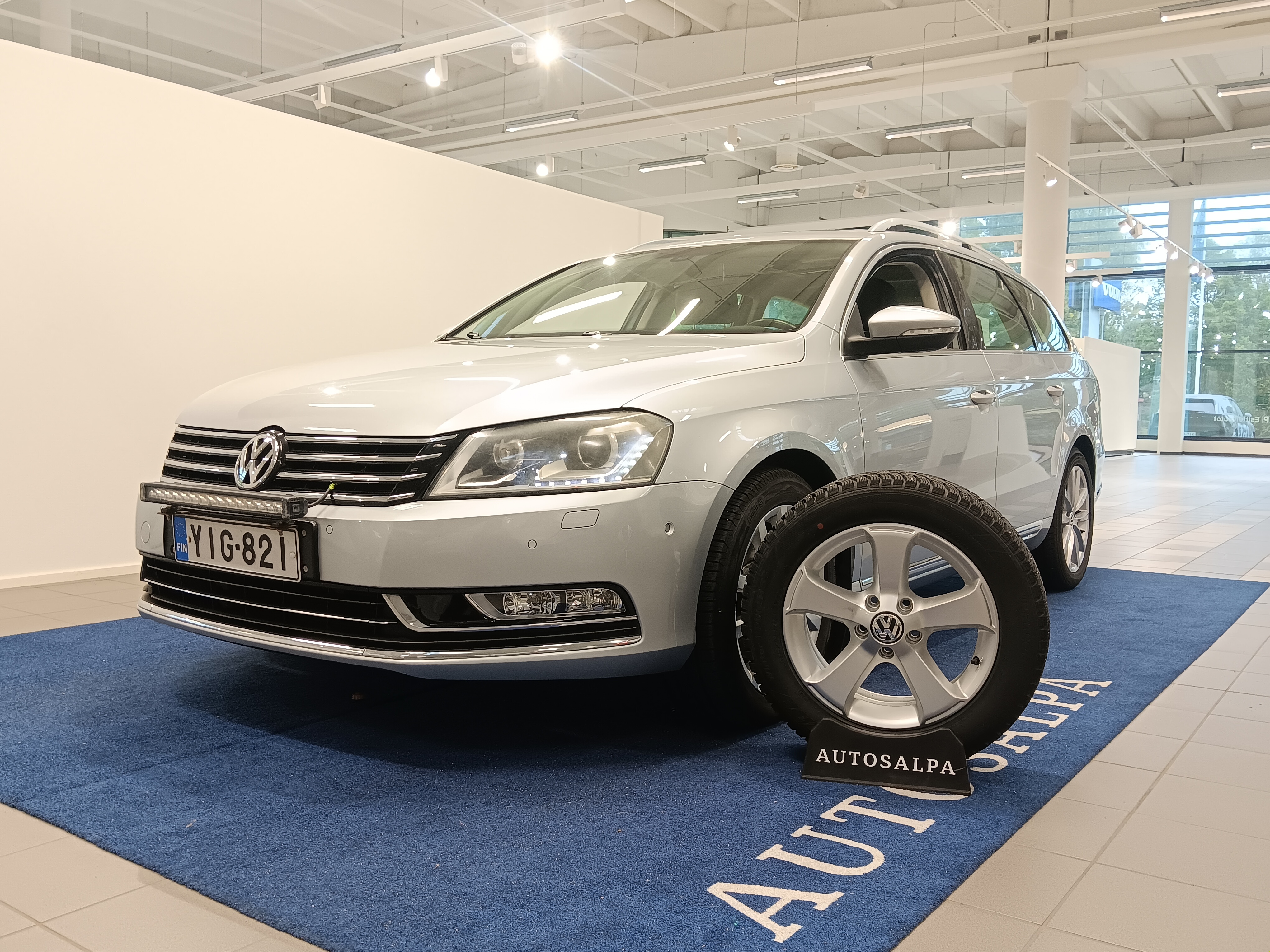 Volkswagen Passat 2013, kuva 2/23