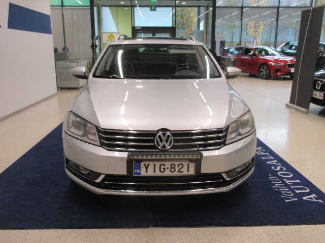 Volkswagen PASSAT VARIANT HIGHLINE 1.4 TSI MULTIFUEL 118 KW (160 HV)