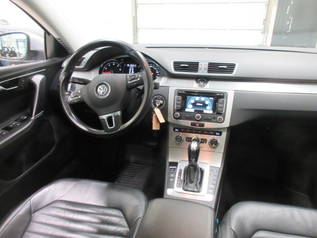 Volkswagen PASSAT VARIANT HIGHLINE 1.4 TSI MULTIFUEL 118 KW (160 HV)