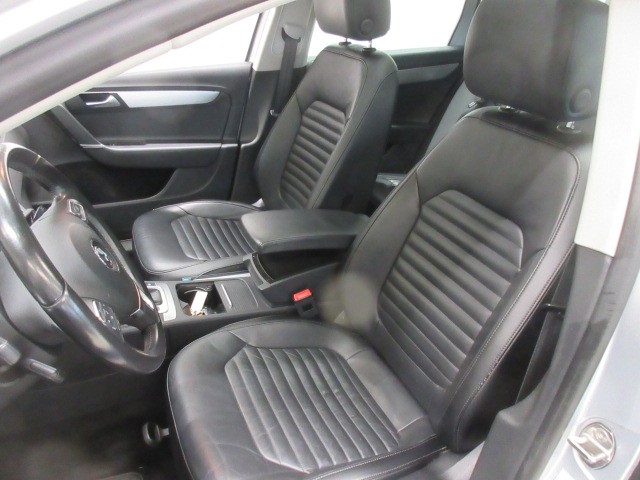 Volkswagen PASSAT VARIANT HIGHLINE 1.4 TSI MULTIFUEL 118 KW (160 HV)