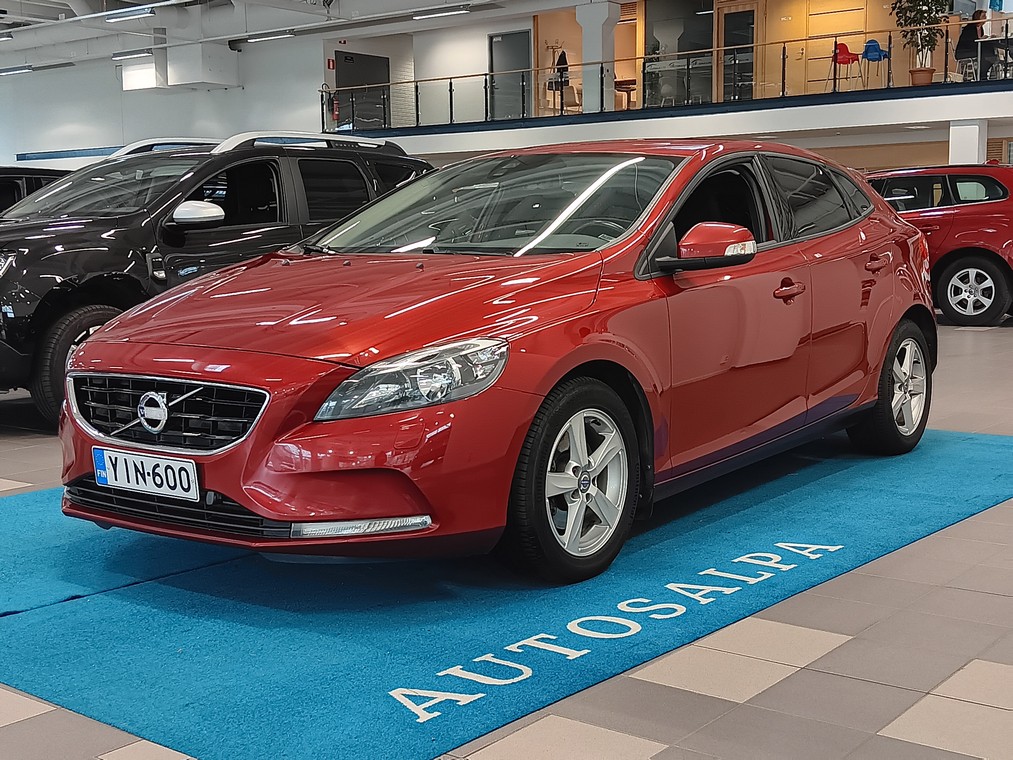 Volvo V40 T2 KINETIC