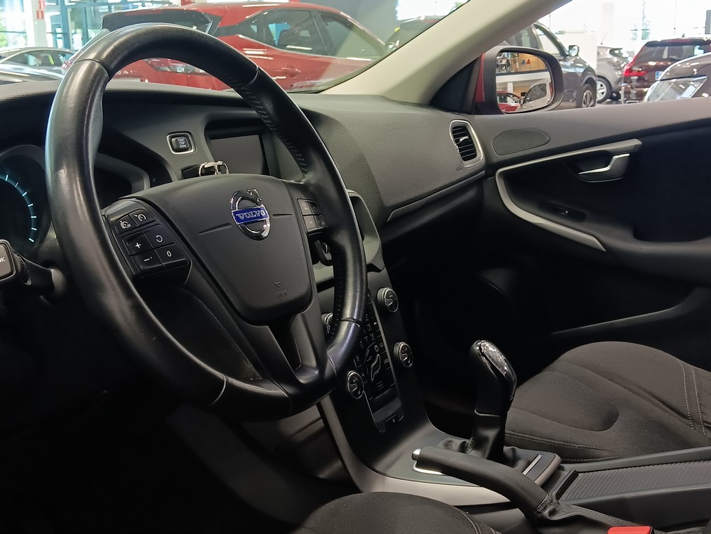 Volvo V40 T2 KINETIC