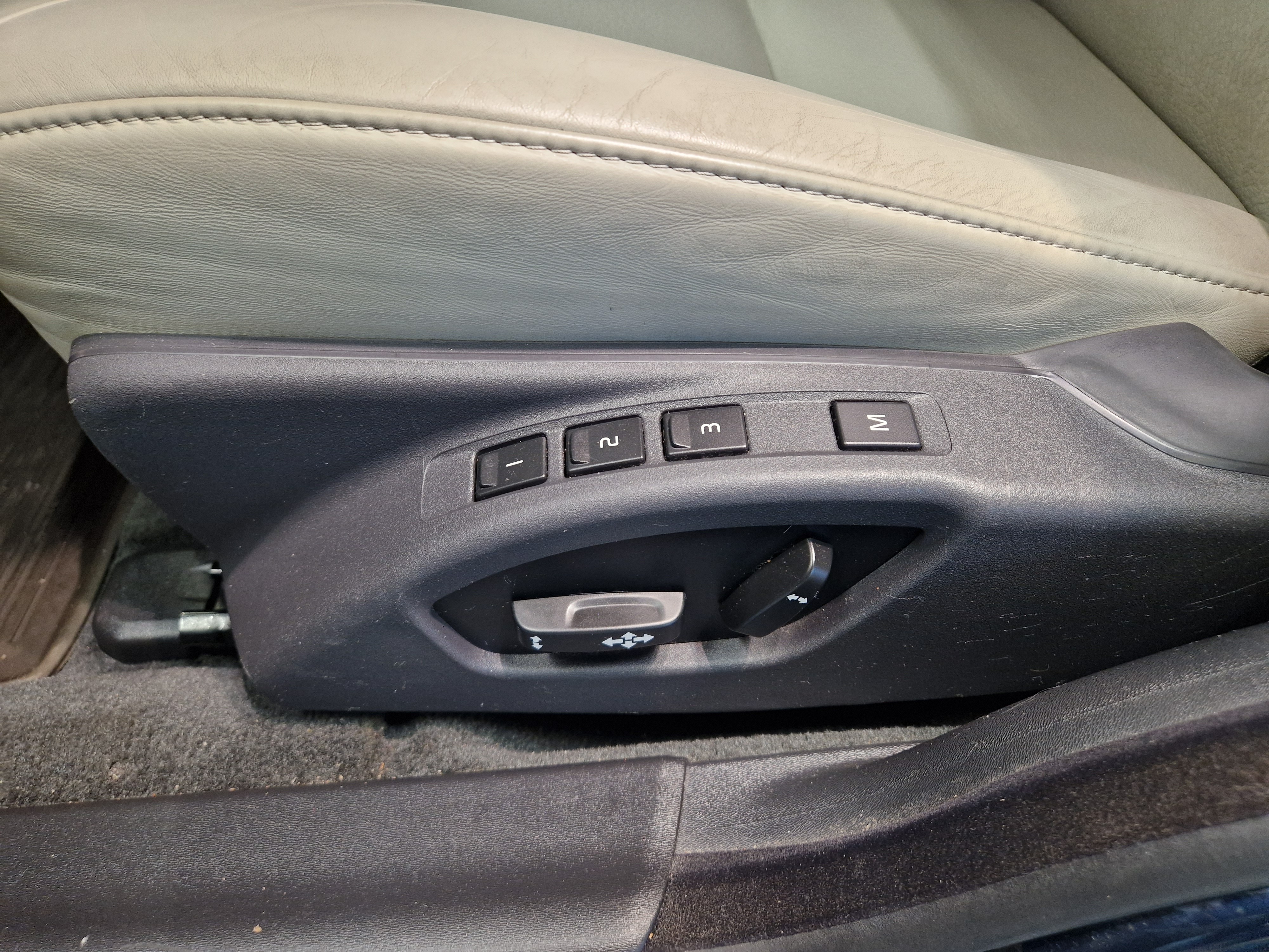 Volvo V70 D5 AWD SUMMUM EDITION AUT