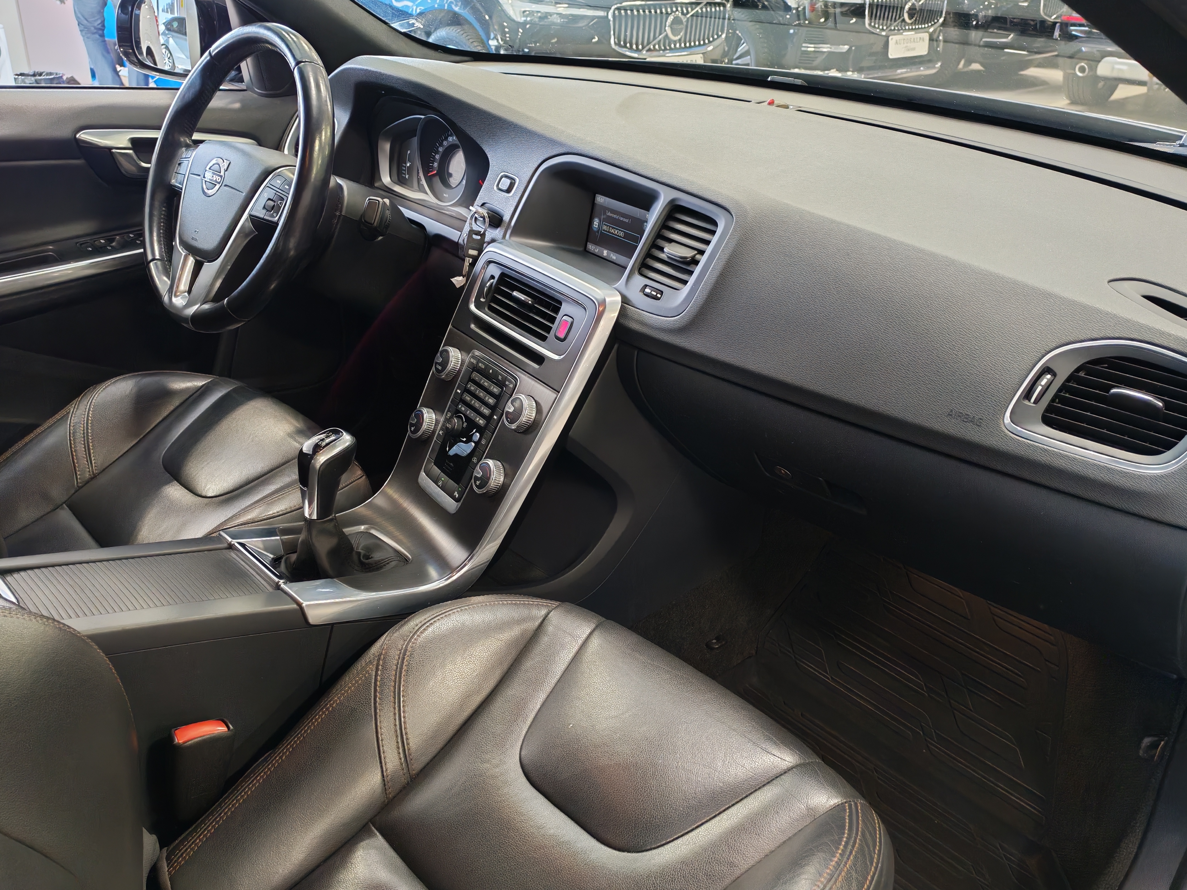 Volvo S60 D4 SUMMUM CROSS COUNTRY