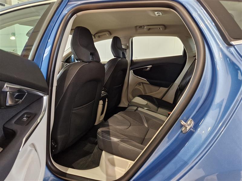 Volvo V40 T3 BUSINESS AUT