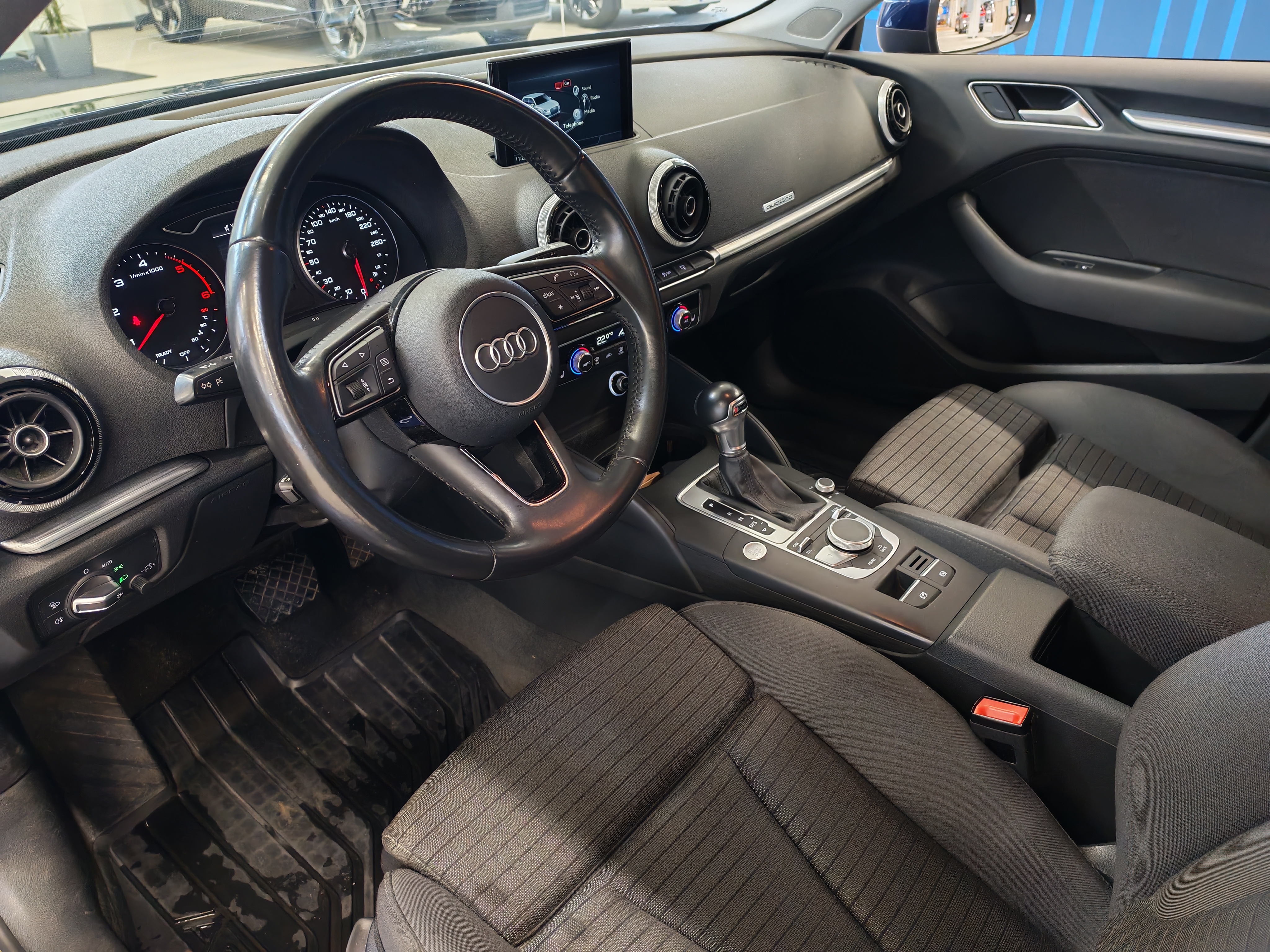 Audi A3 2016, photo 5/17