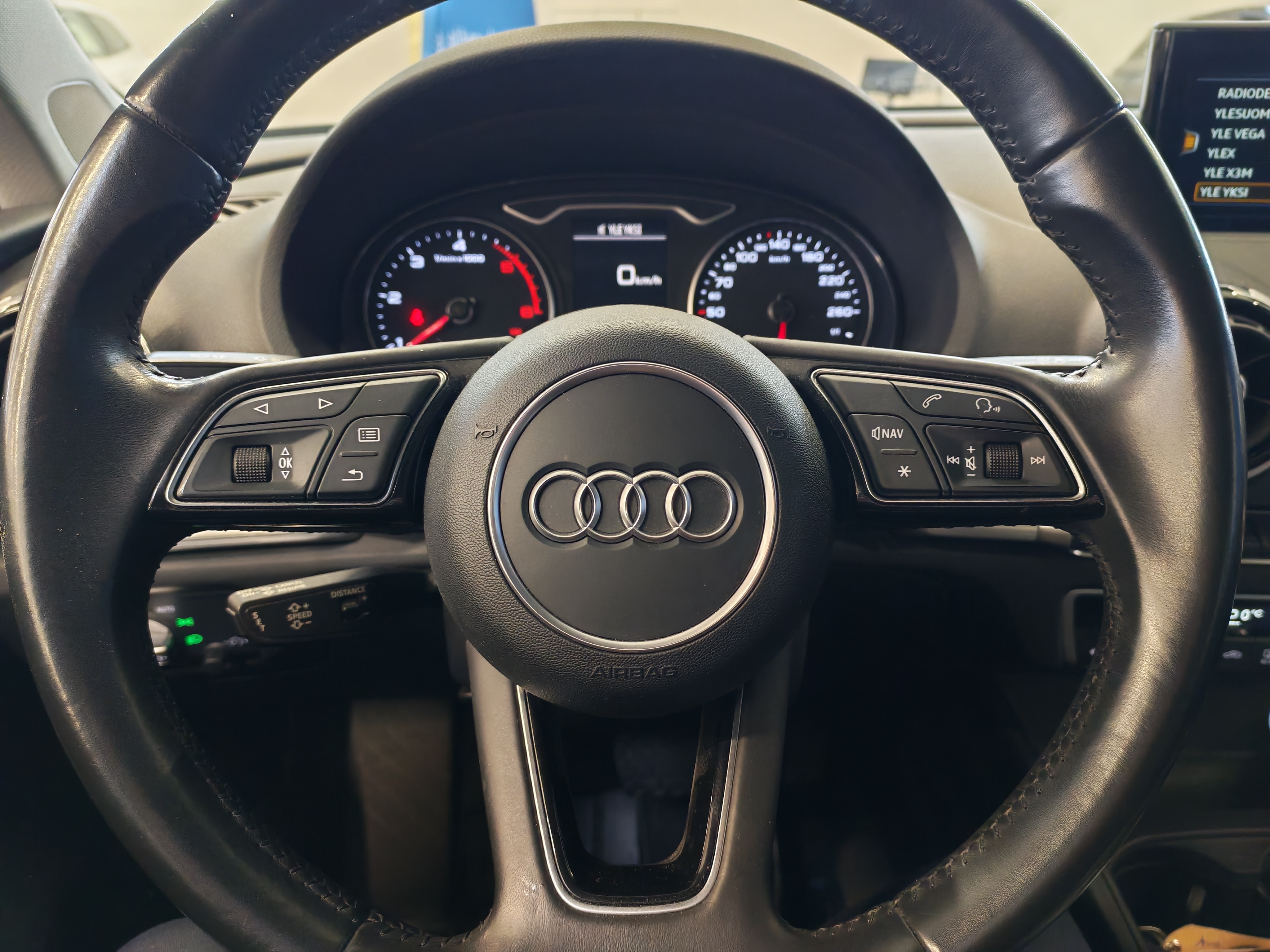 Audi A3 2016, photo 7/17