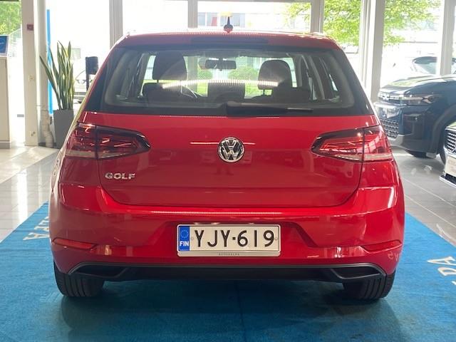 Volkswagen GOLF TRENDLINE 1.0 TSI 63 KW (85 HV).