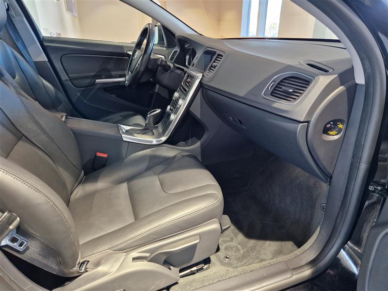 Volvo S60 D3 CLASSIC SUMMUM AUT TAKUU 12KK/20TKM