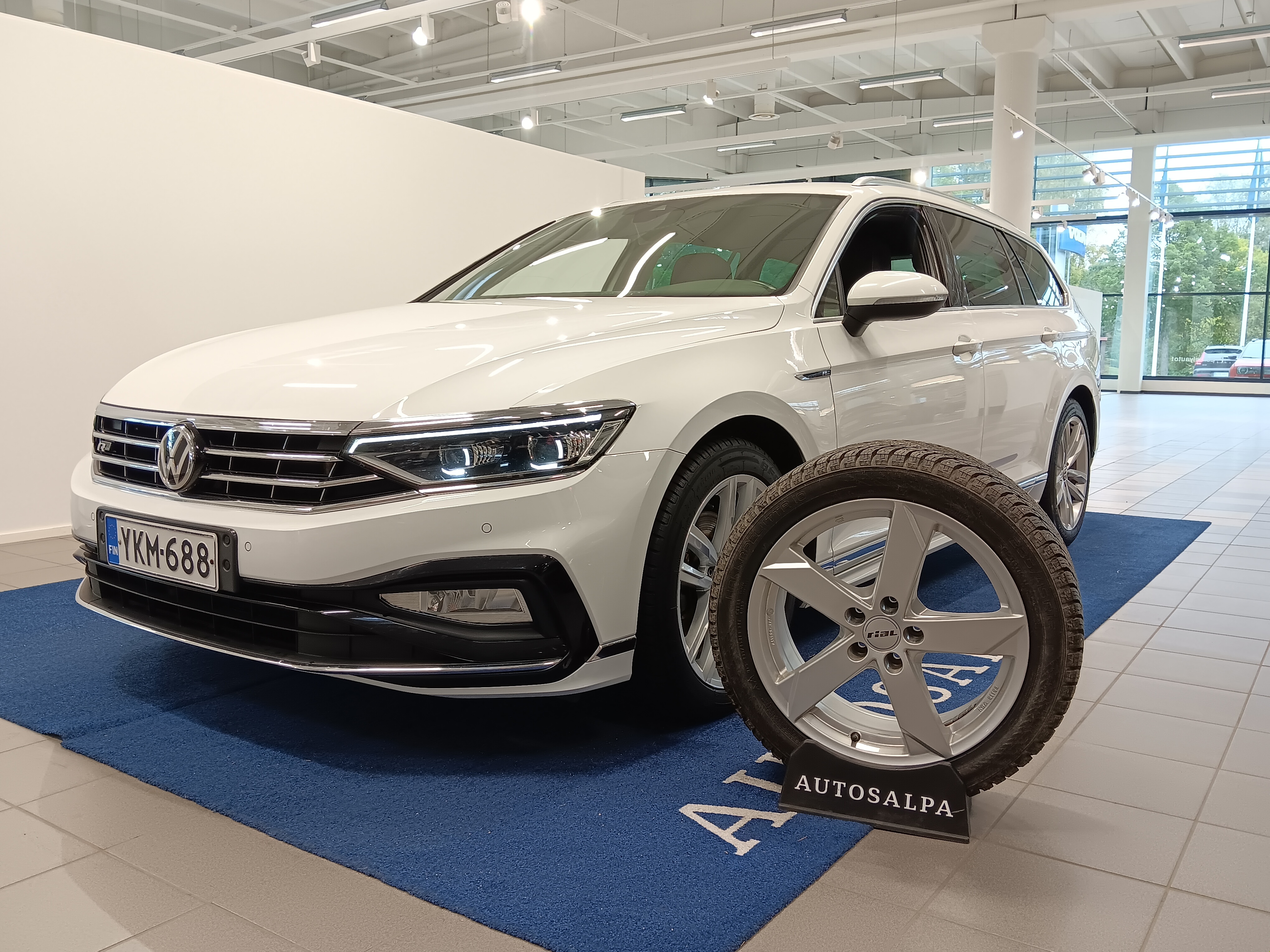 Volkswagen Passat 2020, kuva 2/27