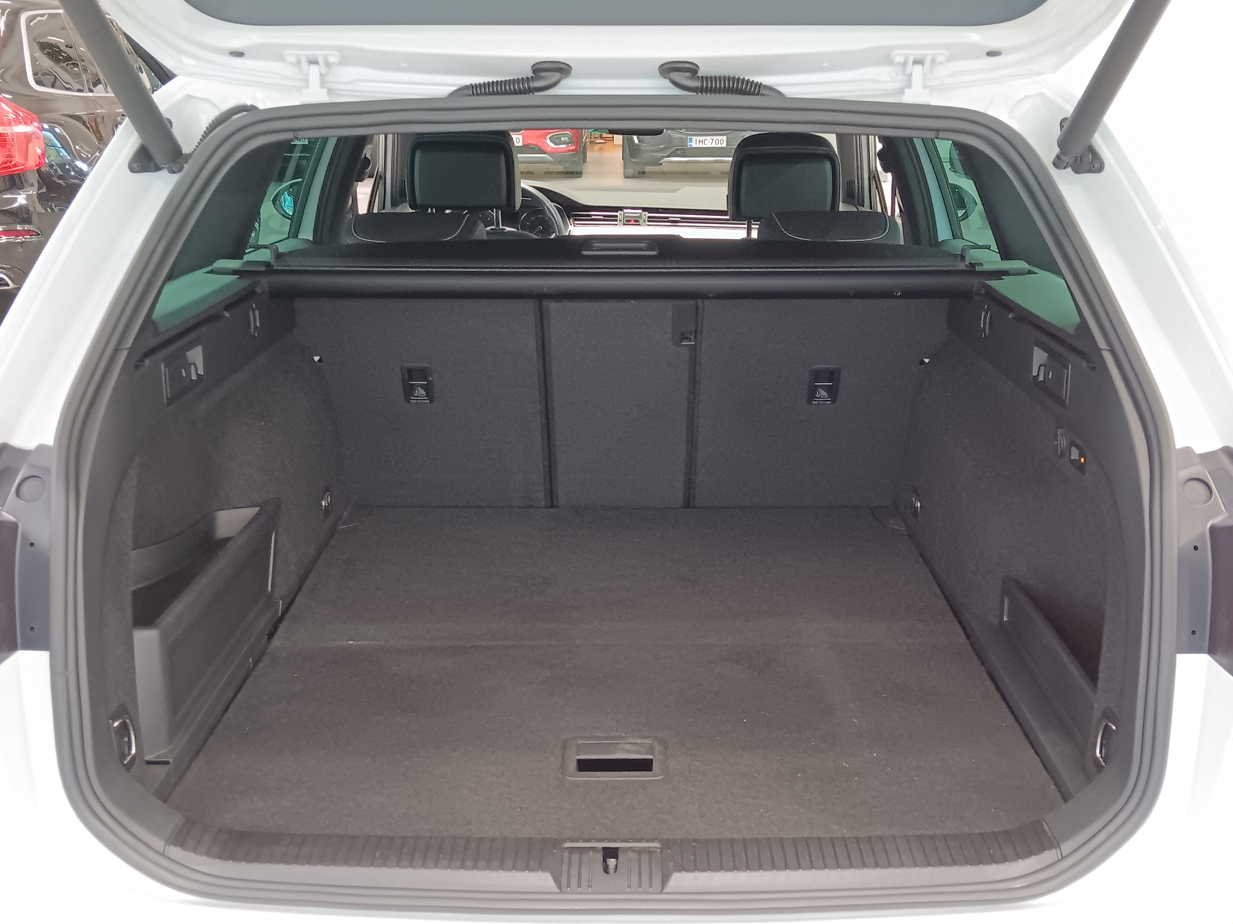 Volkswagen Passat 2020, kuva 6/27