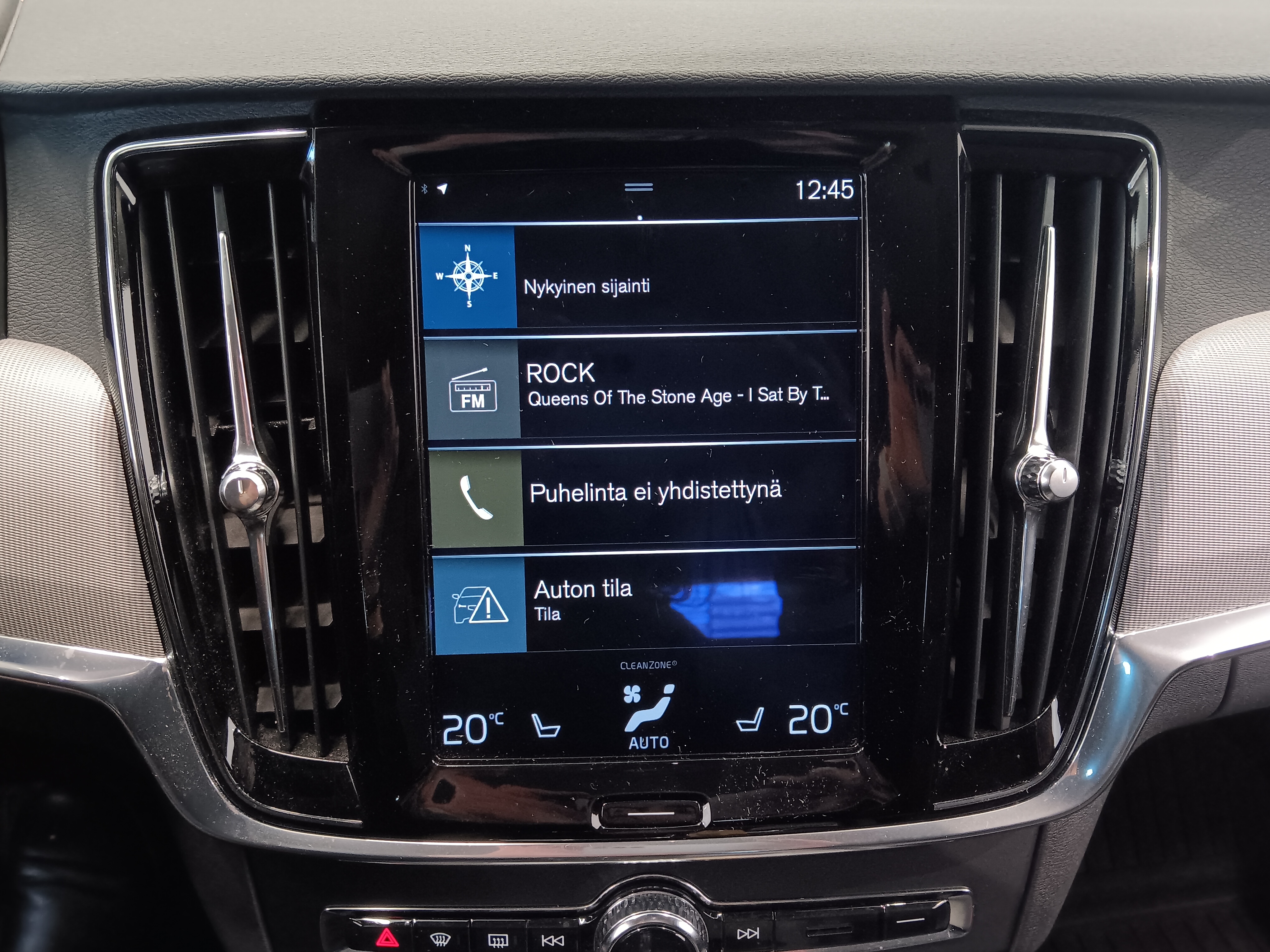Volvo V90 CROSS COUNTRY D4 AWD PRO AUT TAKUU 12KK/20TKM