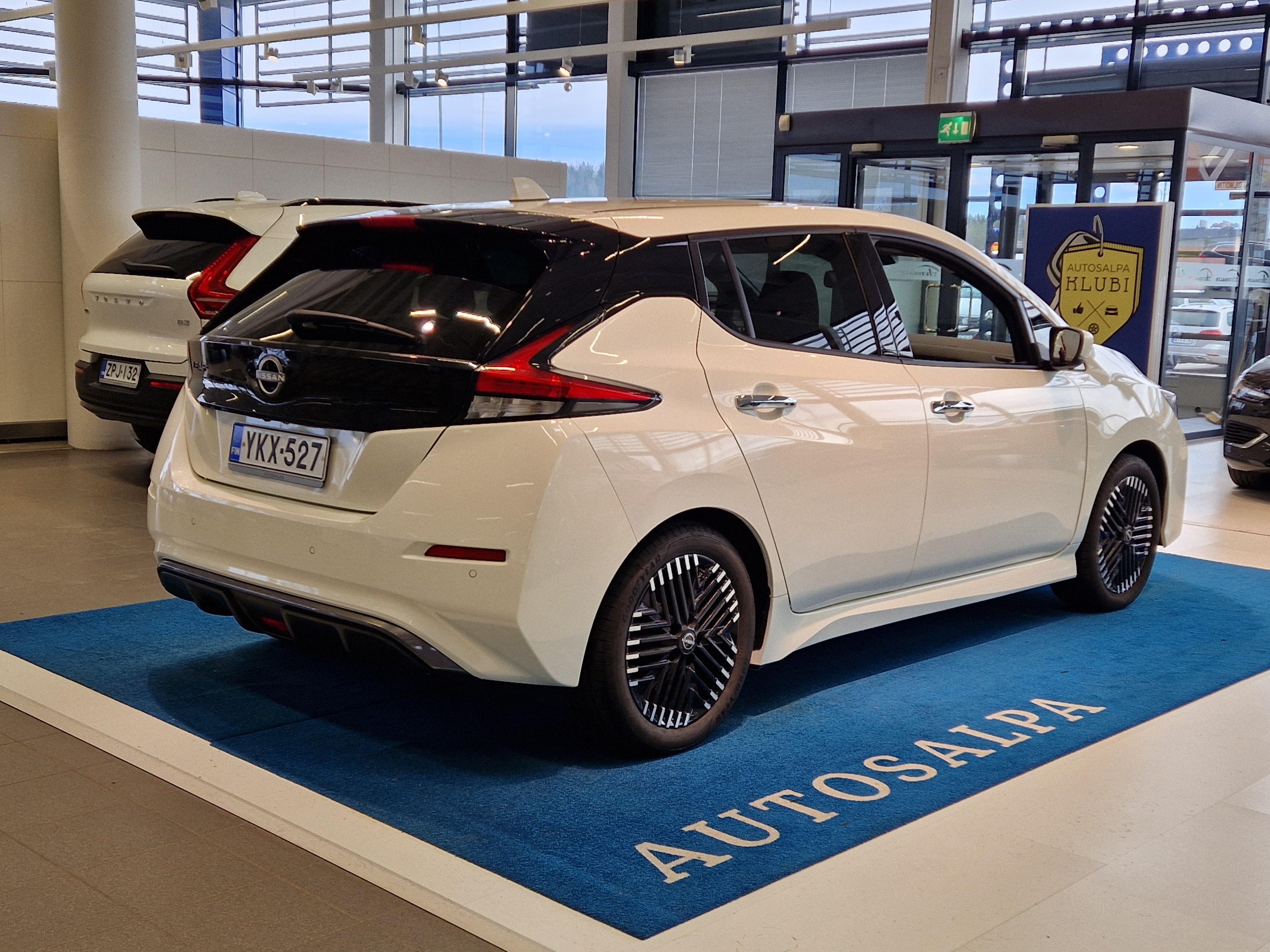 Nissan LEAF N-CONNECTA MY22 39 KWH LED FI