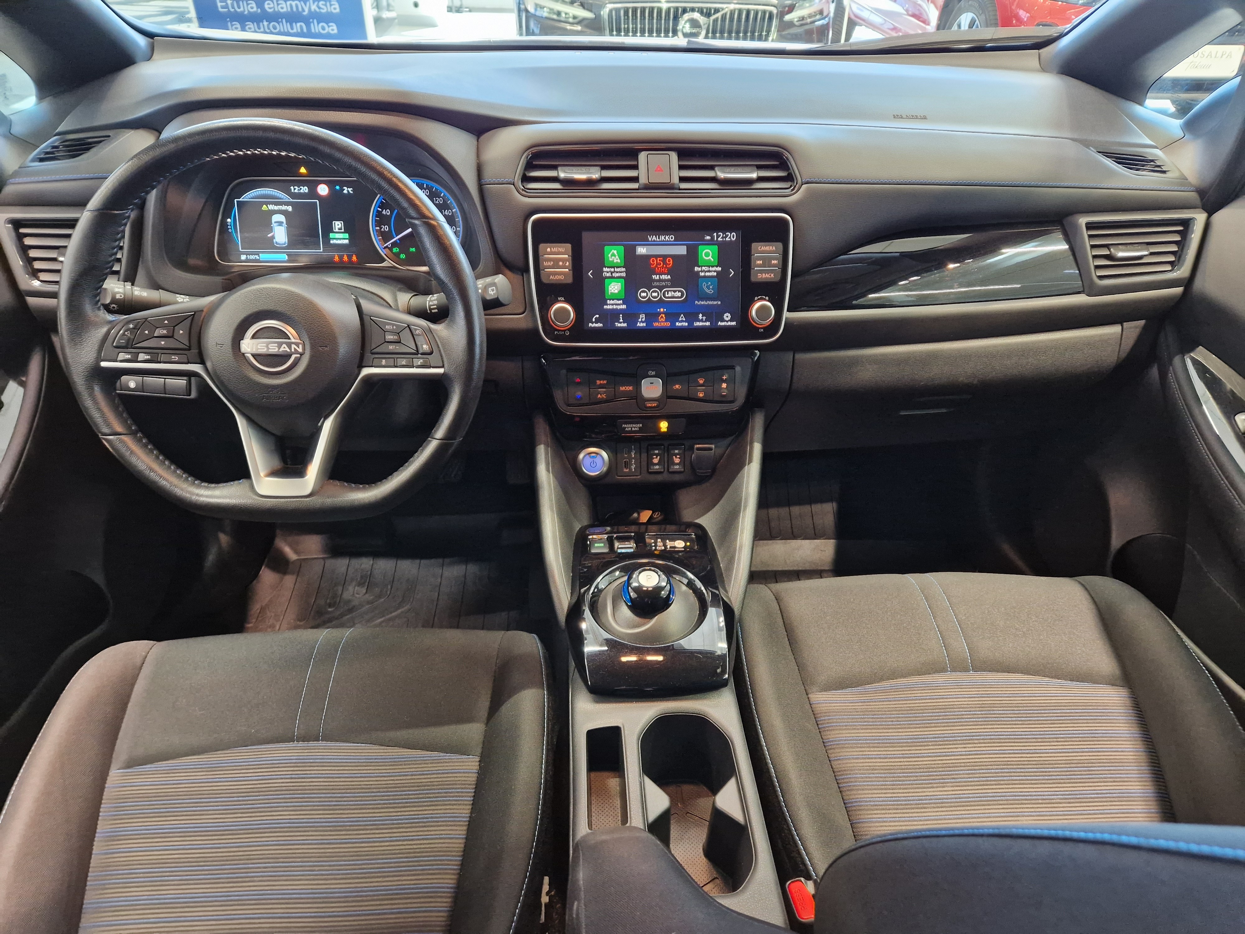 Nissan LEAF N-CONNECTA MY22 39 KWH LED FI