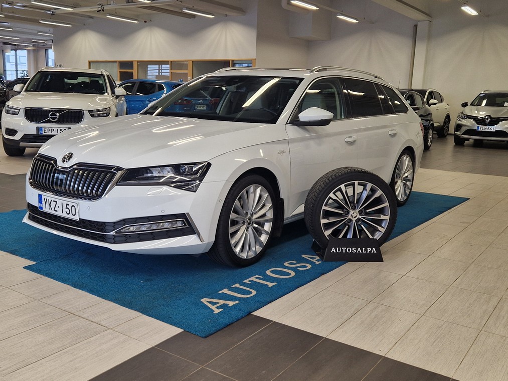 Skoda SUPERB COMBI 2.0 TDI 200 4X4 L&AMP;K BUSINESSLINE DSG AUT