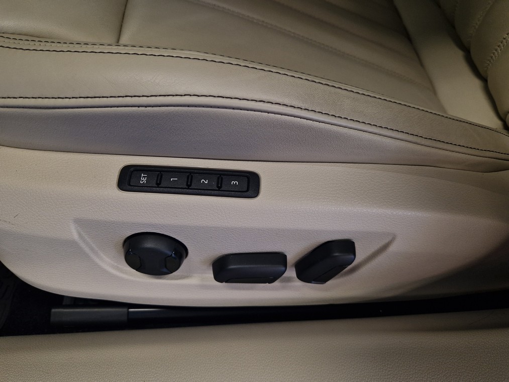 Skoda SUPERB COMBI 2.0 TDI 200 4X4 L&AMP;K BUSINESSLINE DSG AUT